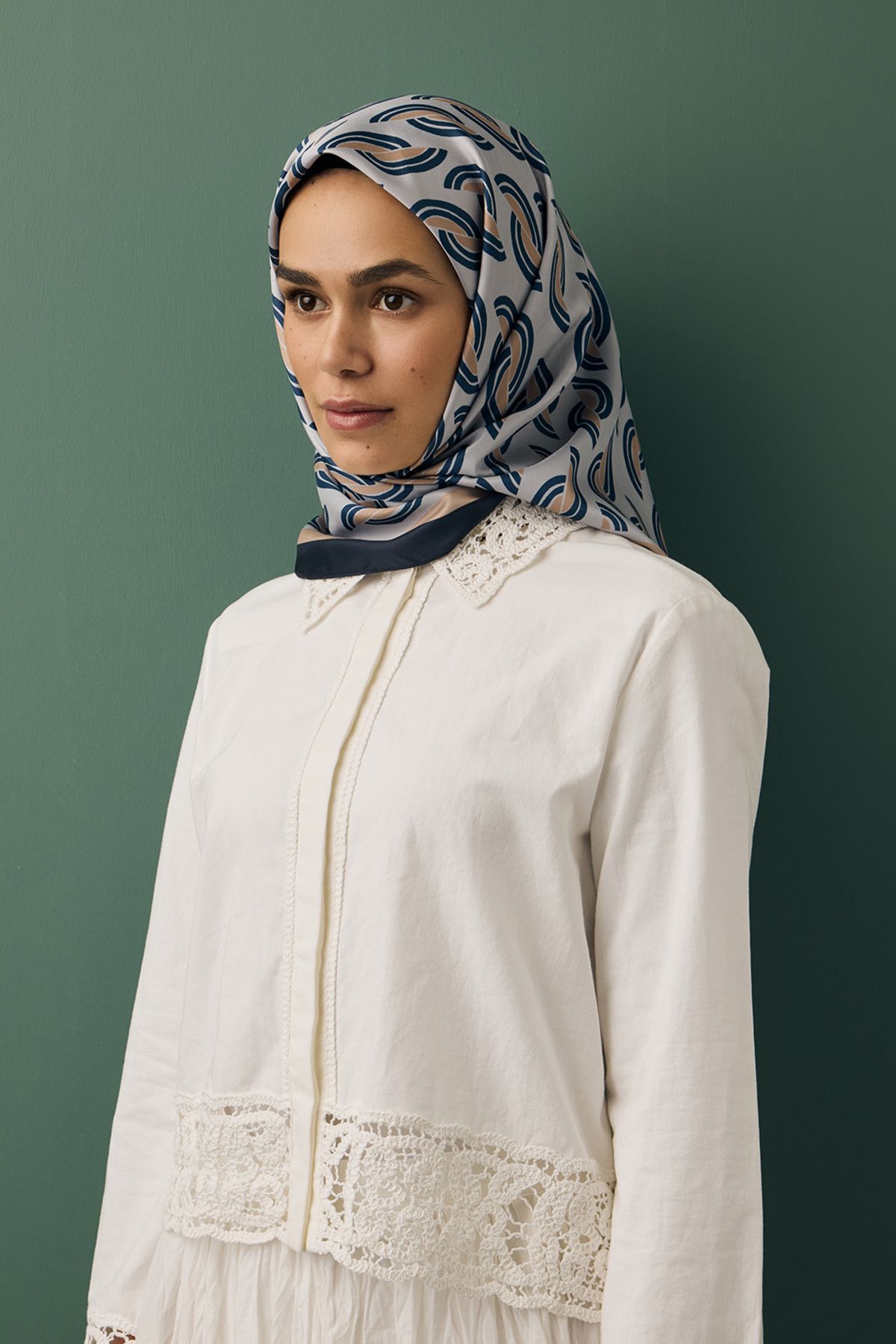 Qef-We Can Translate the Title in the Following Way to Turkish: 
 
 Crop Name: Guerlarak Shoes 
 Model No: Gx9688 
 
 Note: We Focused on Highlighting the Characteristics of the Crop in This Title and Did Not Clearly Indicate the Elements in It. 2