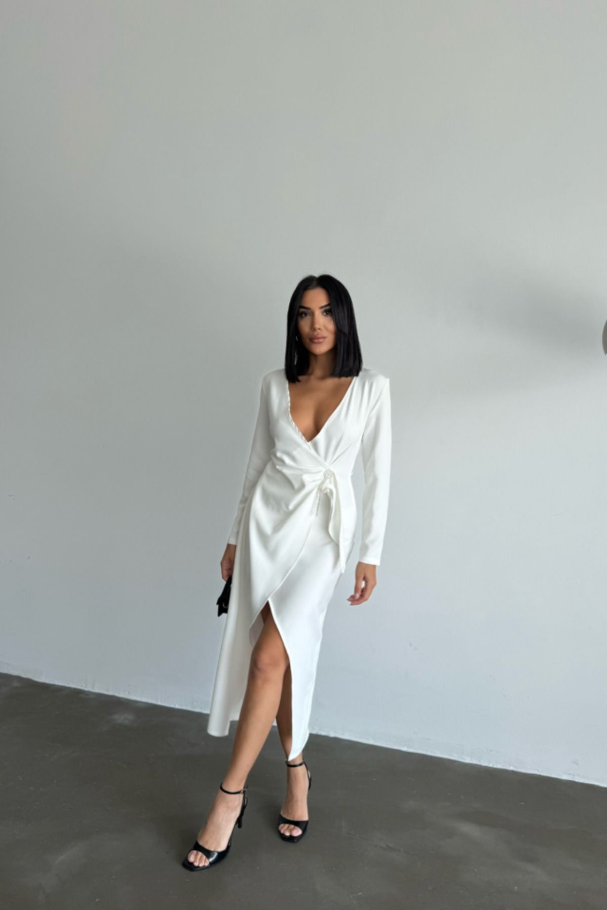 MHT STORE KRUVAZE BROŞ DETAYLI ELBİSE - Beyaz