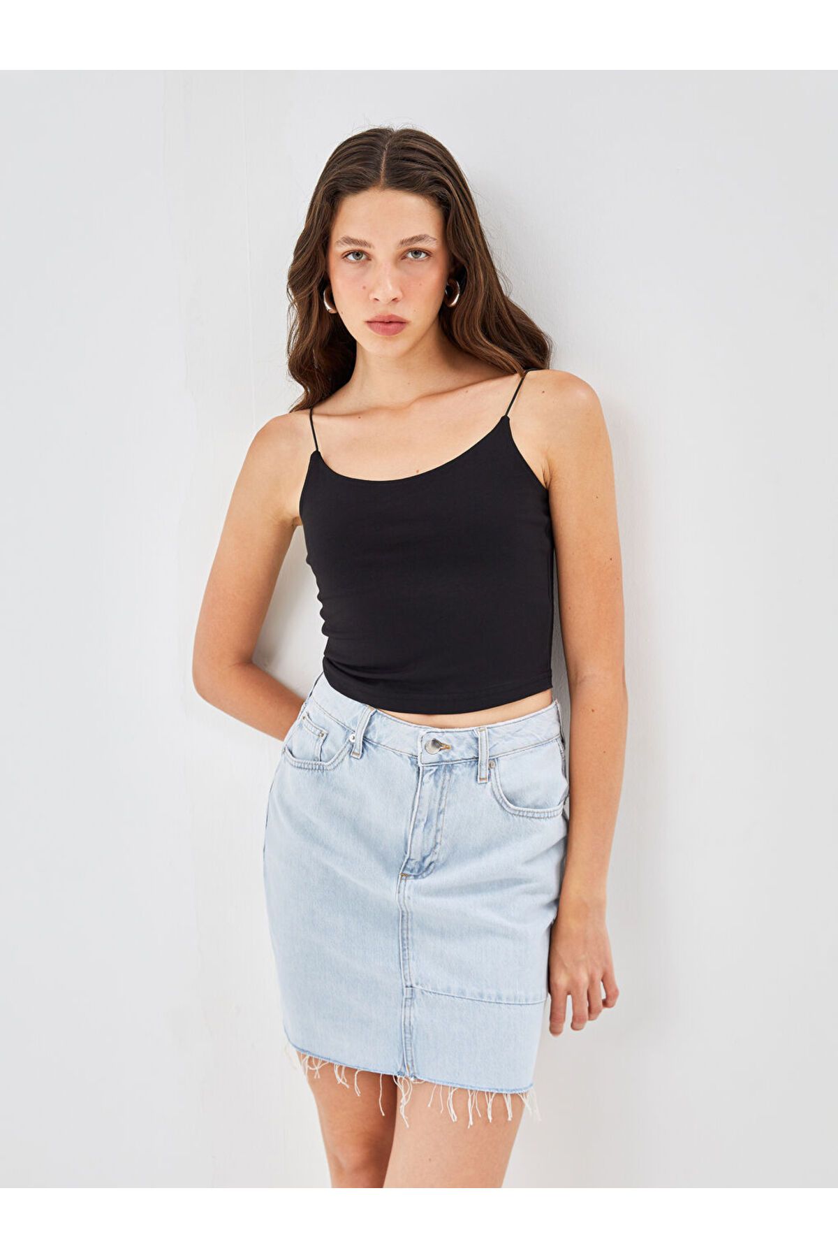 LC Waikiki LCW U Yaka Düz Askılı Kadın Crop