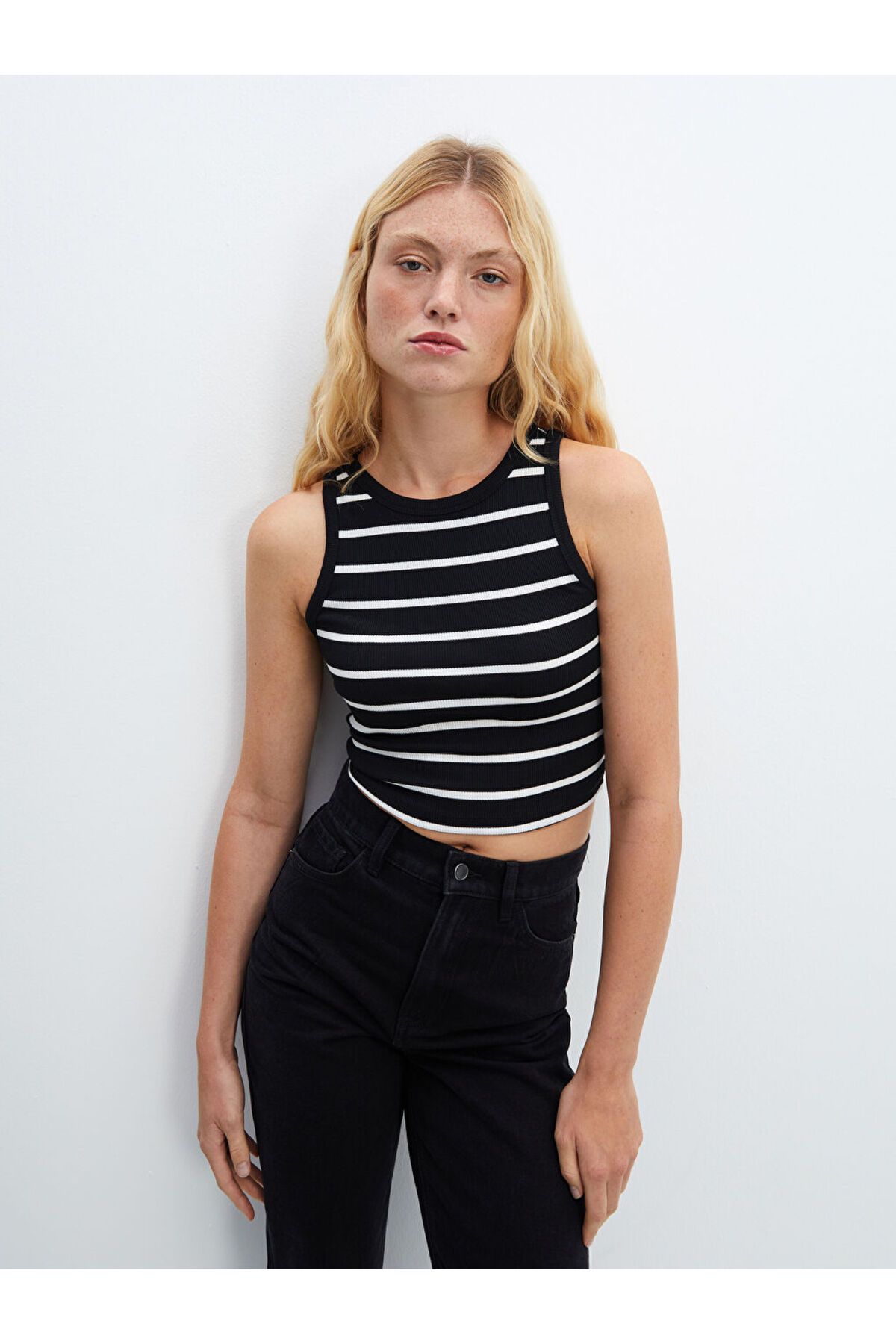 LC Waikiki LCW Bisiklet Yaka Çizgili Kadın Crop