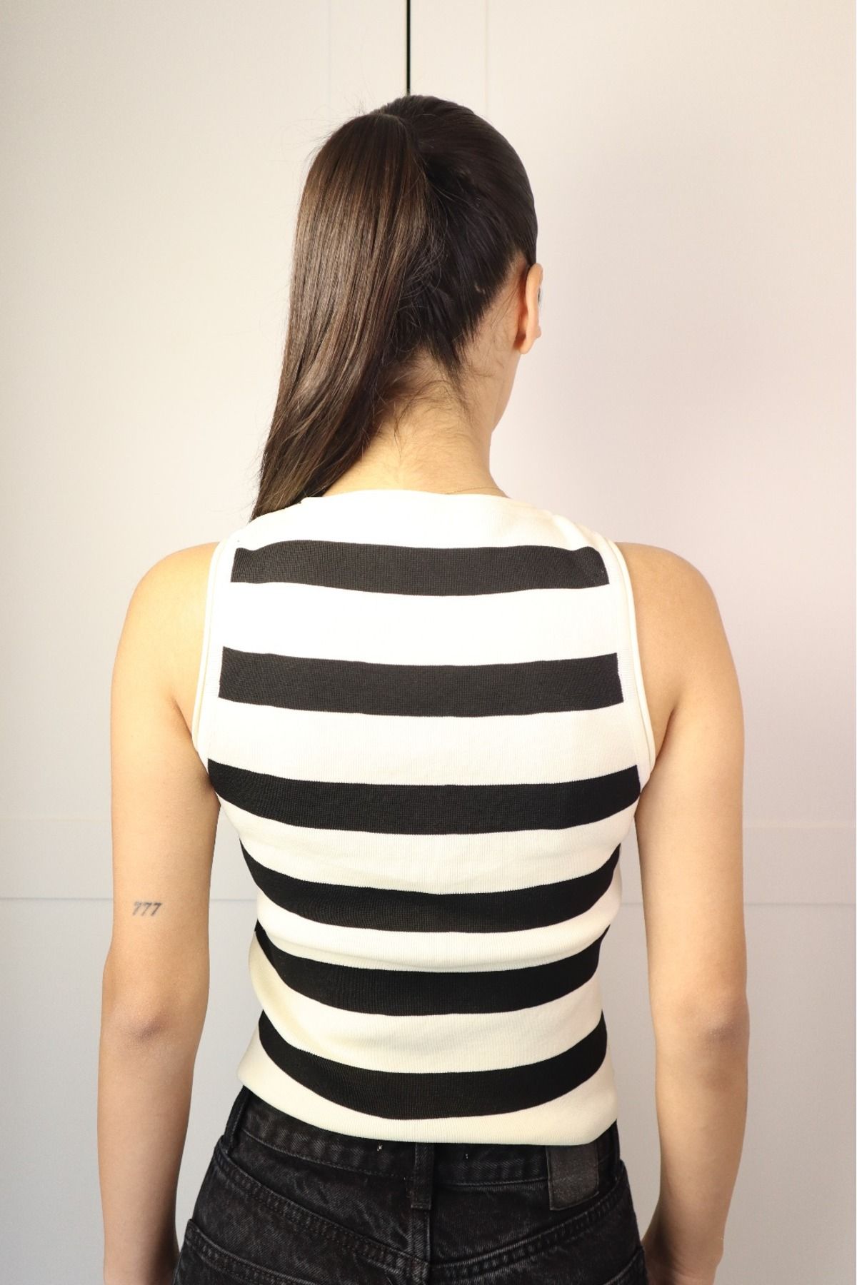 swan butik-Swan but Due to Trimi Kilo Crop Bluz Şiddetli Gray White Line Design Goblet 3