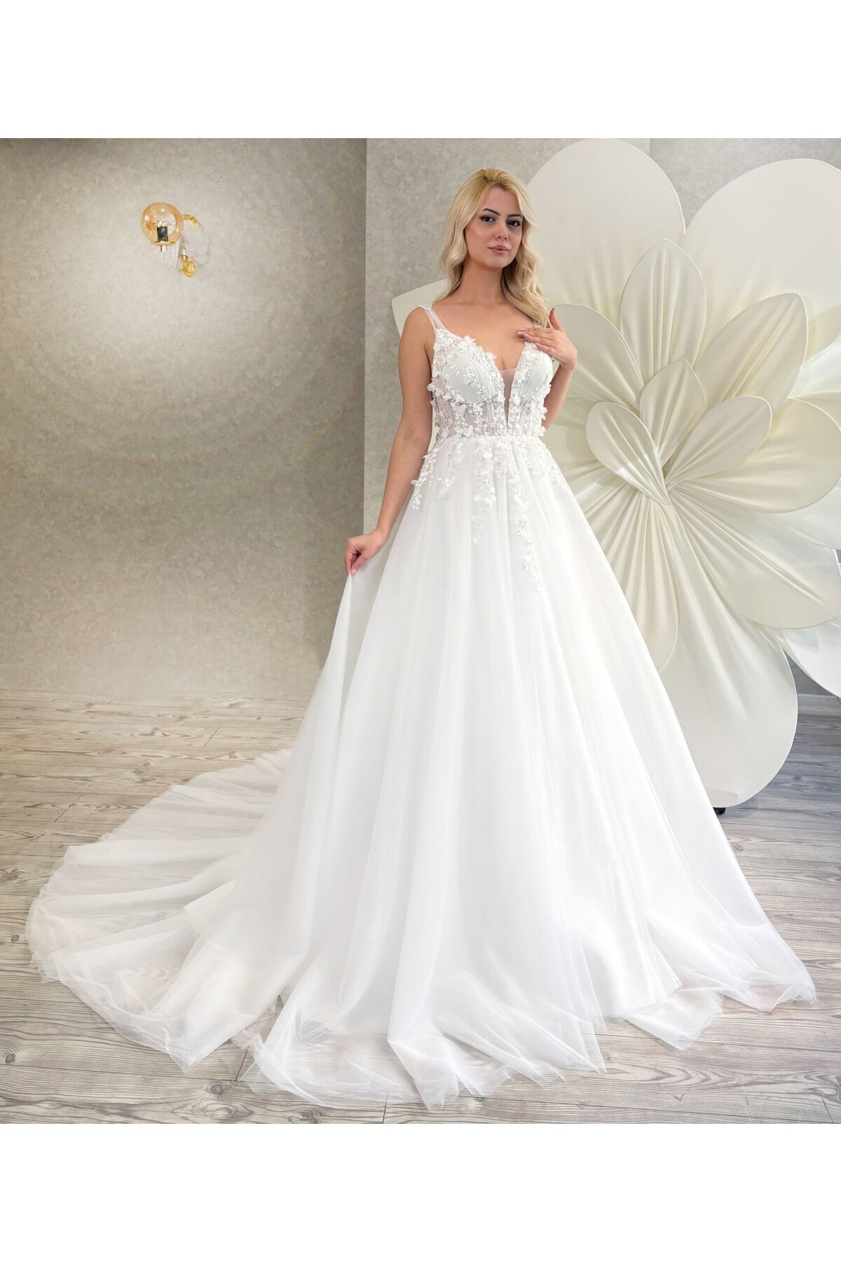 LIND |Draped Three-Dimensional Wedding Dress