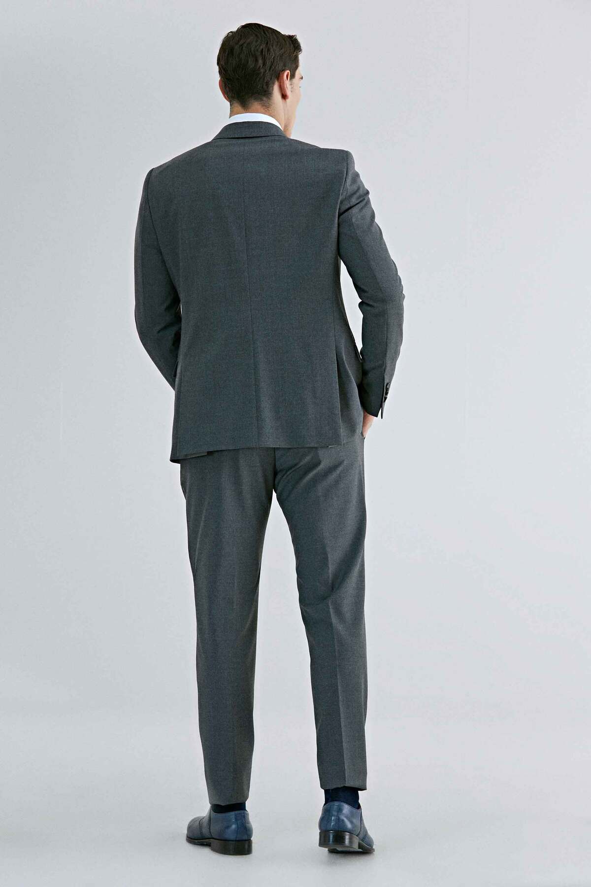 Slim Fit Gri Düz Yün Karişimli Takim Elbise — خاکستری 6TFF5UK00550M — تصویر 4 از 5