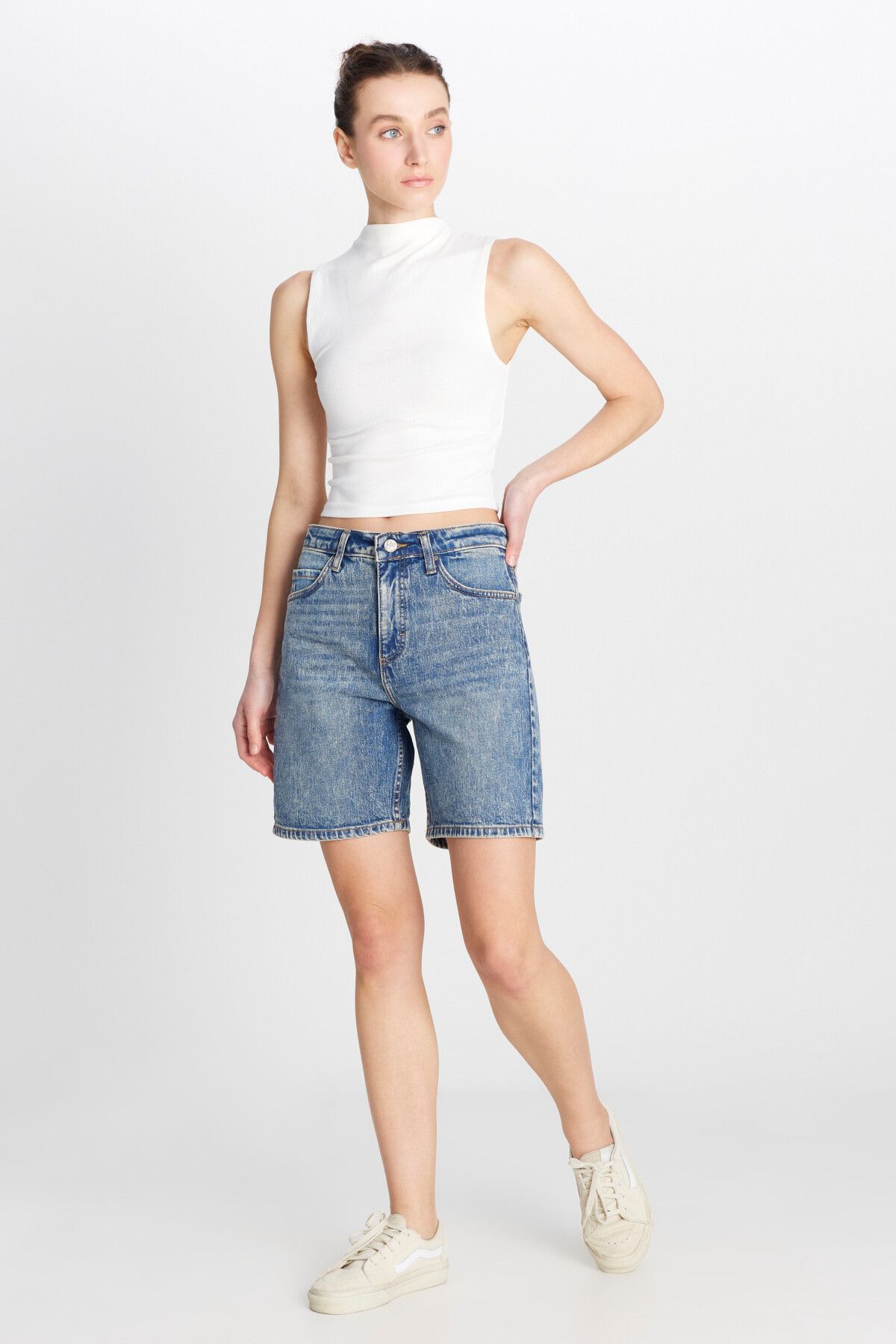 Lee Slim Fit Dar Kesim Normal Bel Mavi Bermuda Jean Kot Şort
