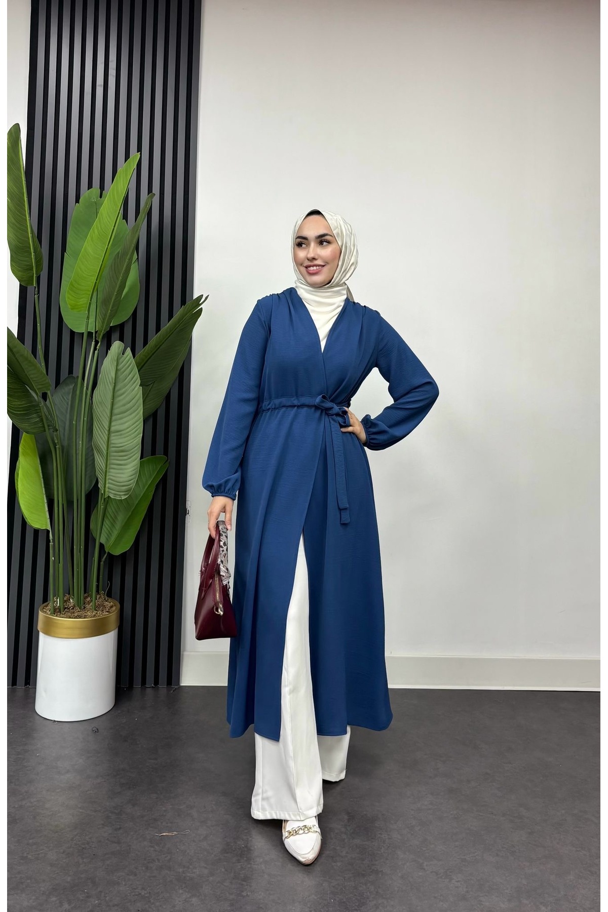 Seasonal Side Tie Hijab Container