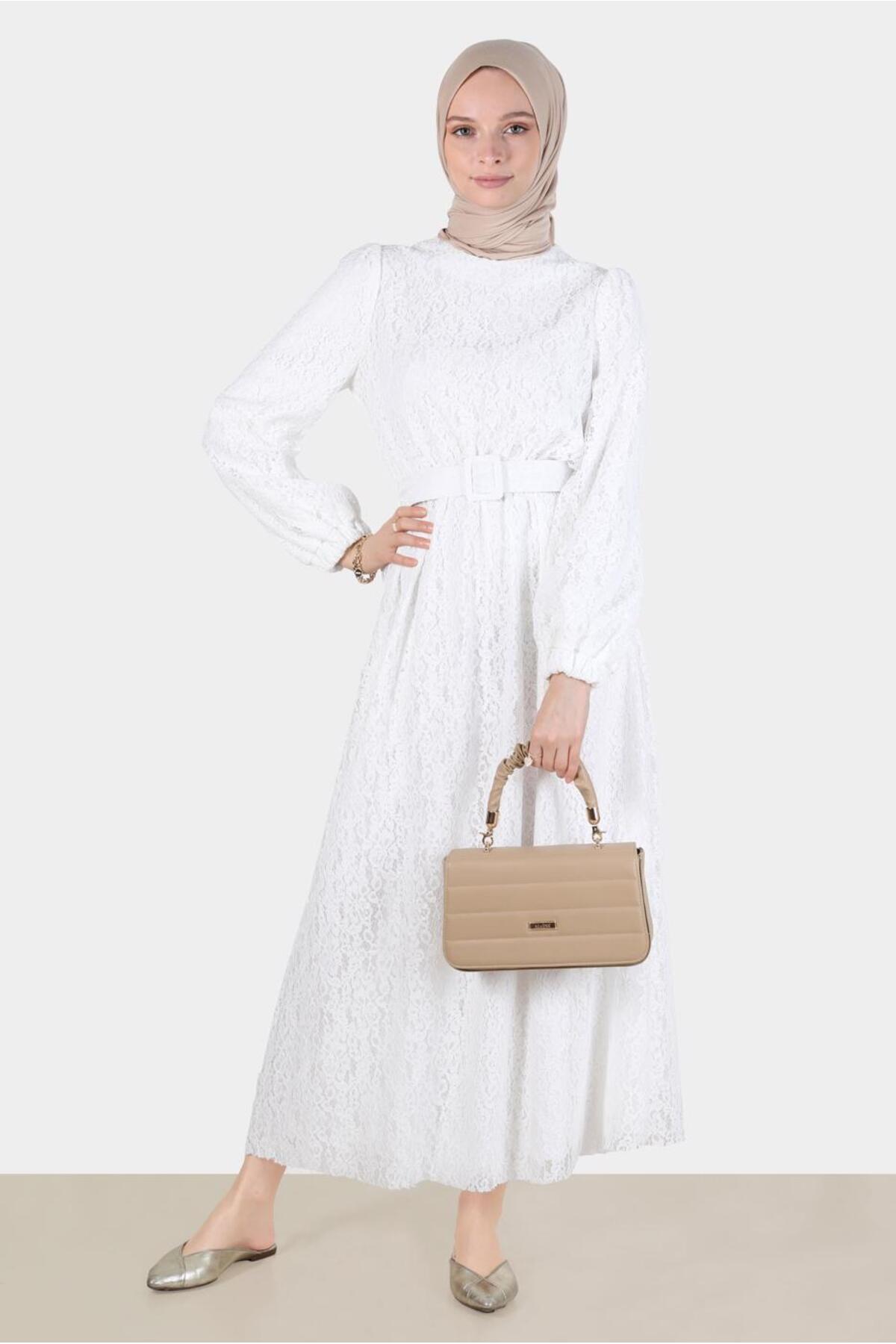 آلوینا لباس مجلسی توری کمربنددار ۴۲۸۱۴ آلوینا لباس مجلسی توری کمربنددار ۴۲۸۱۴