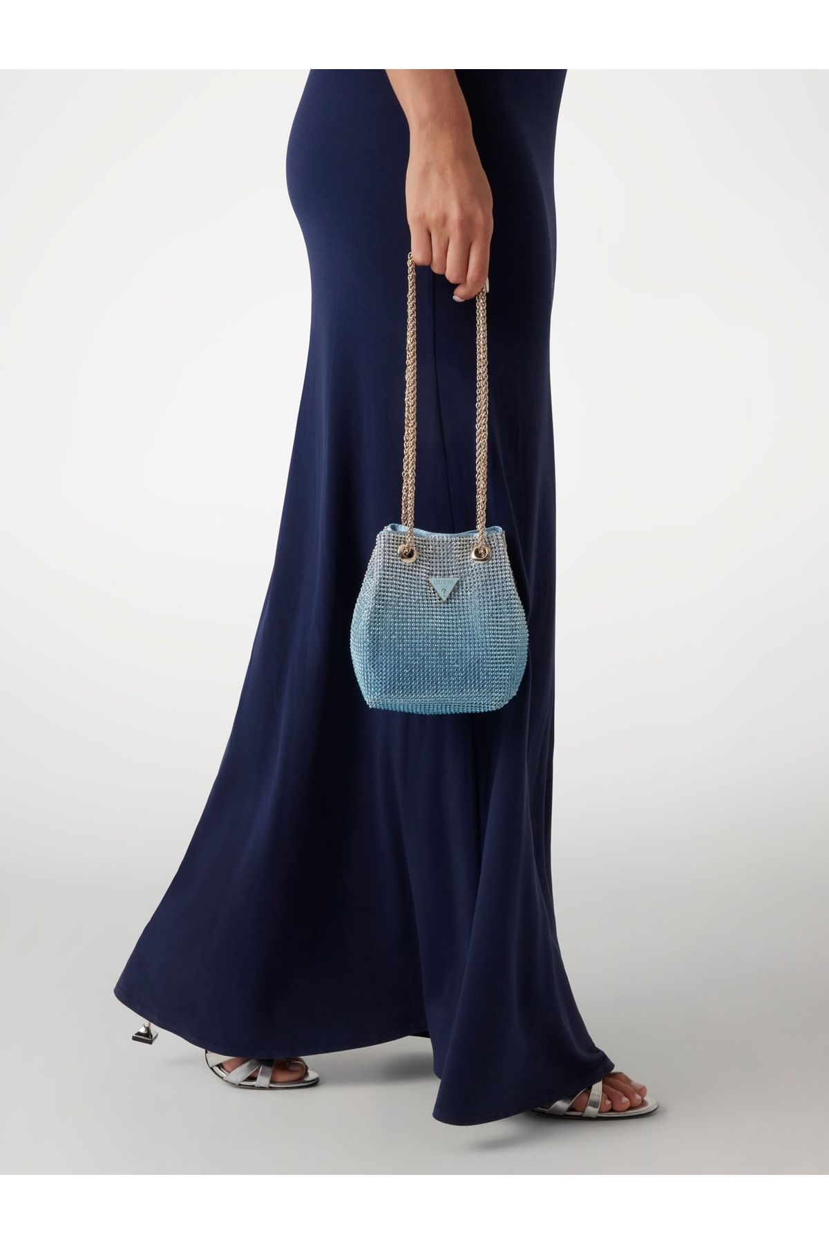 Guess-Zalina Pouch (Item Name or Allowed Turkish Counterpart of the Content) 2