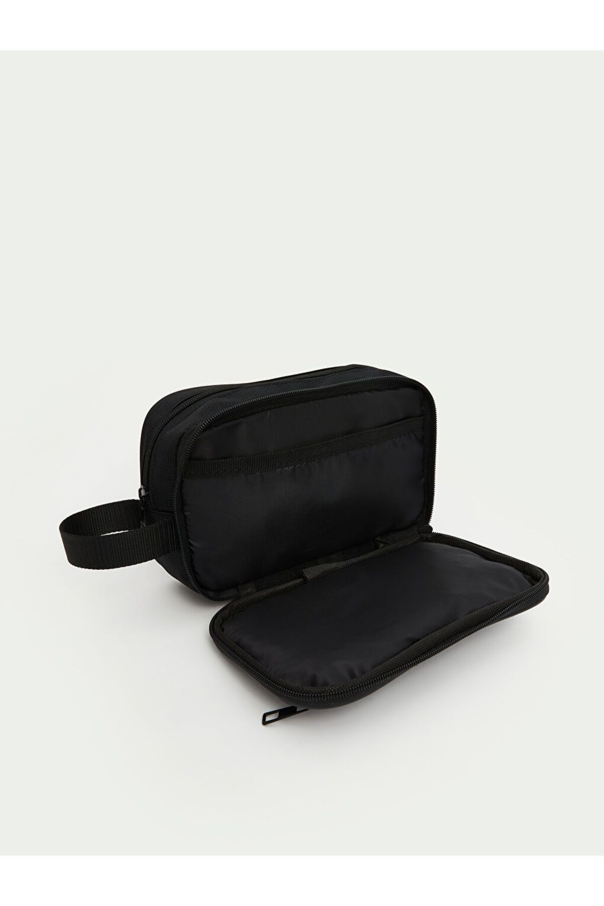 LC Waikiki-Zippered Men's Handbag 2