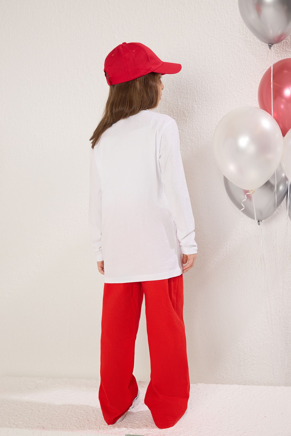 TRENDYOLKIDS-Біла футболка унісекс 100 бавовна Basic Regular Regular RegularNormal Форма з довгим рукавом Orme TKDAW25TS00000 2
