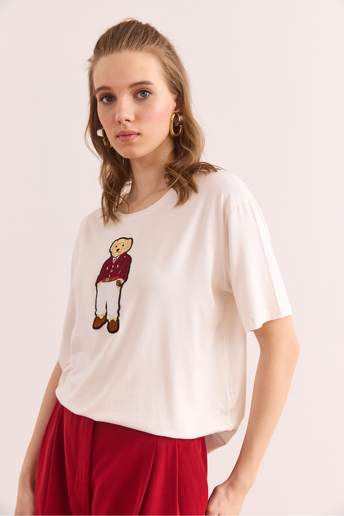 Olalook-Women's Ecru Crew Neck Teddy Bear Appliqued Flowy T-Shirt Tsh- 19000867 4