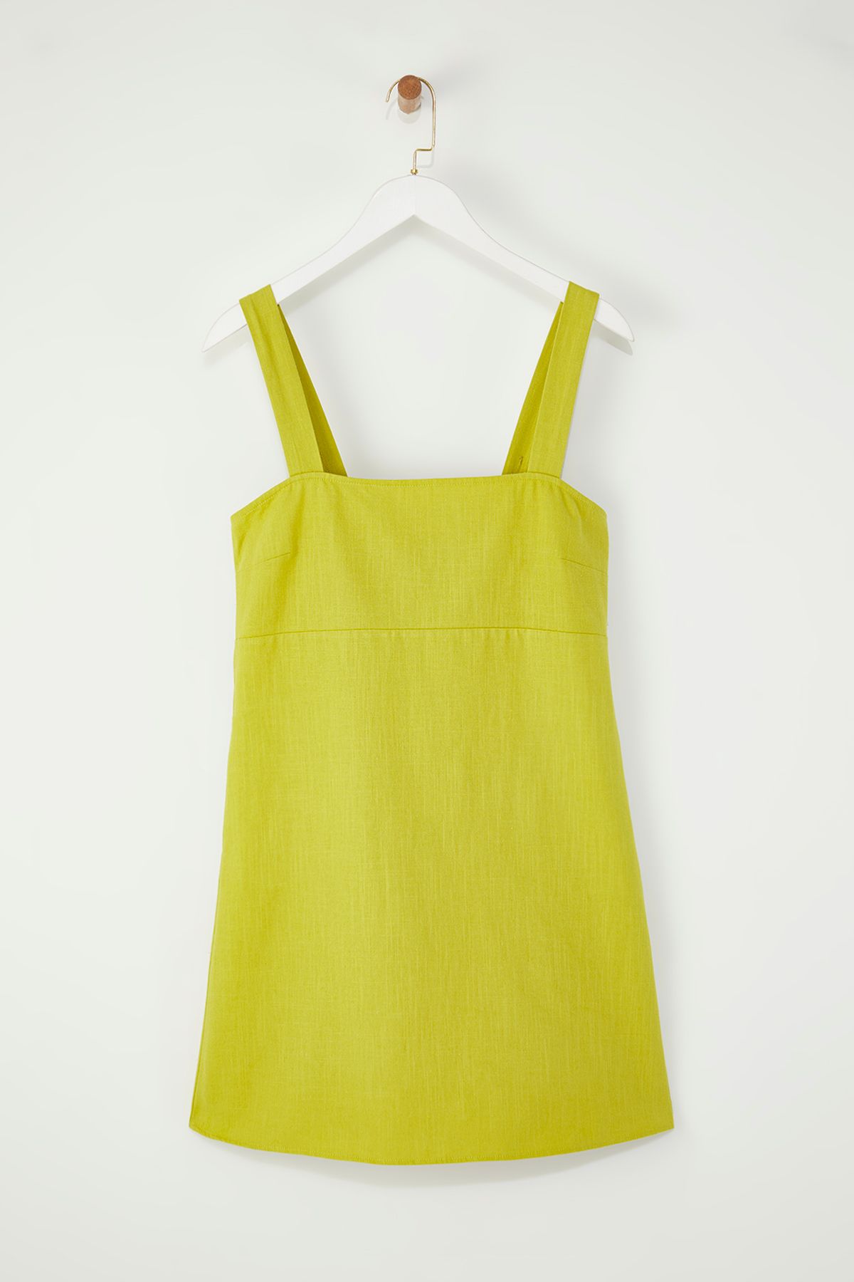 Trendyol Collection-Rochie mini țesătă ajustabilă, cu bretele Gipeli, în amestec de in verde ulei TWOSS25EL00648 5