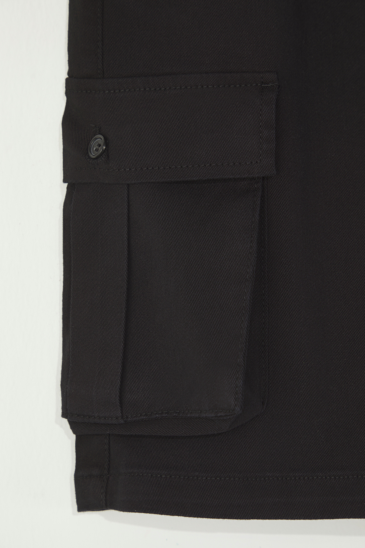 Trendyol Collection-Black Large Size Cargo Pocket Regular Fit Comfortable Cotton Shorts & Bermuda Tmnss25Ap00008 3