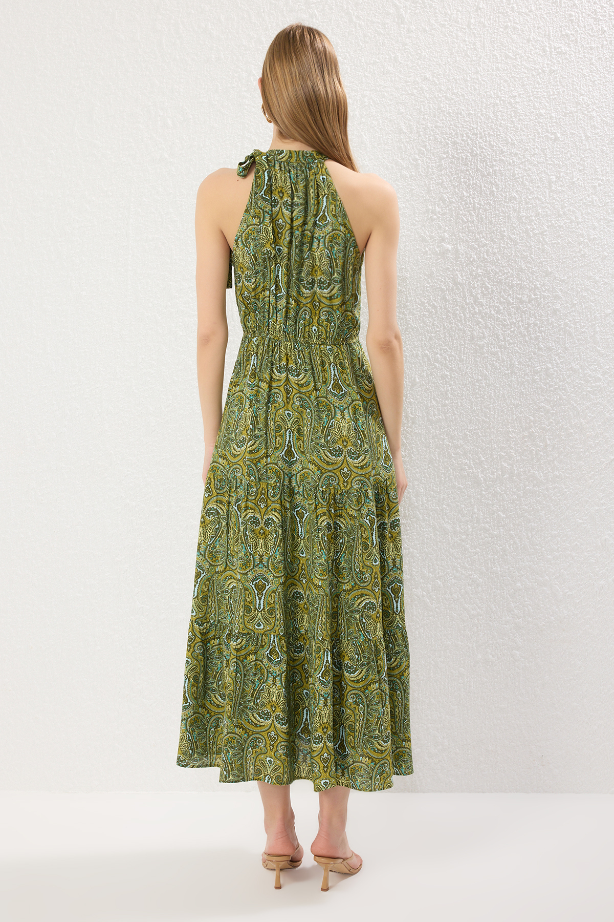 Trendyolmilla  Yeşil Şal Desen Düz Kesim Volanlı Maxi Dokuma Elbise TWOSS25EL00564 - Görsel 4