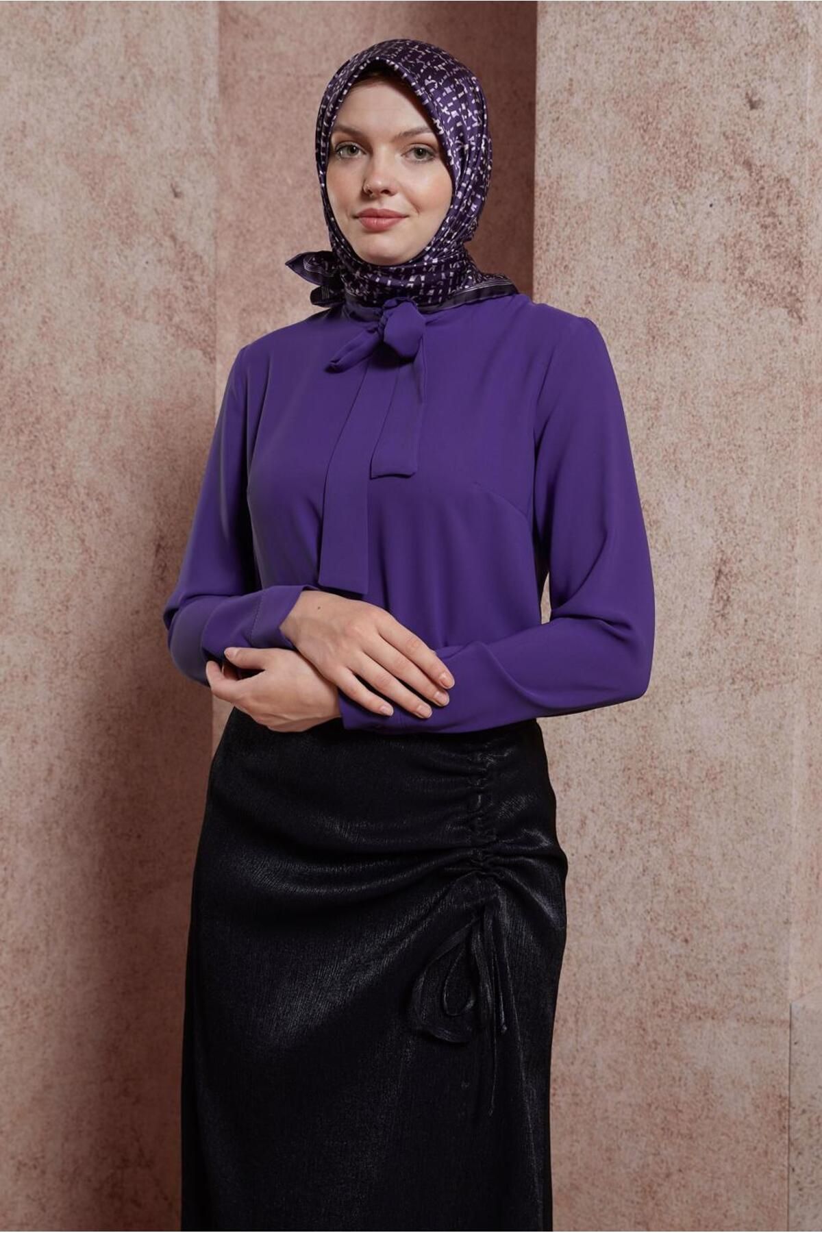 بلوز با جزییات کراوات 44613 Alvina