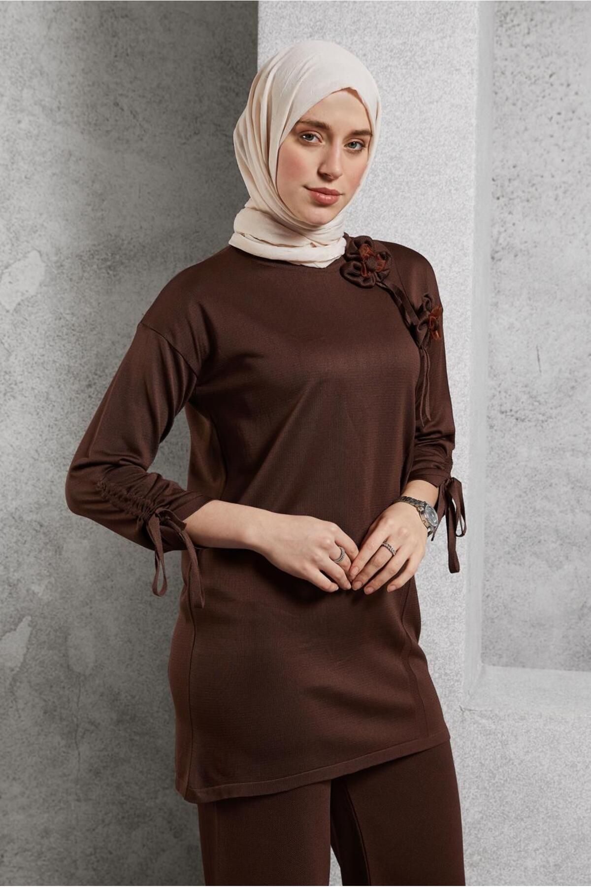 کت و شلوار بافتنی با شلوار 44956 Alvina