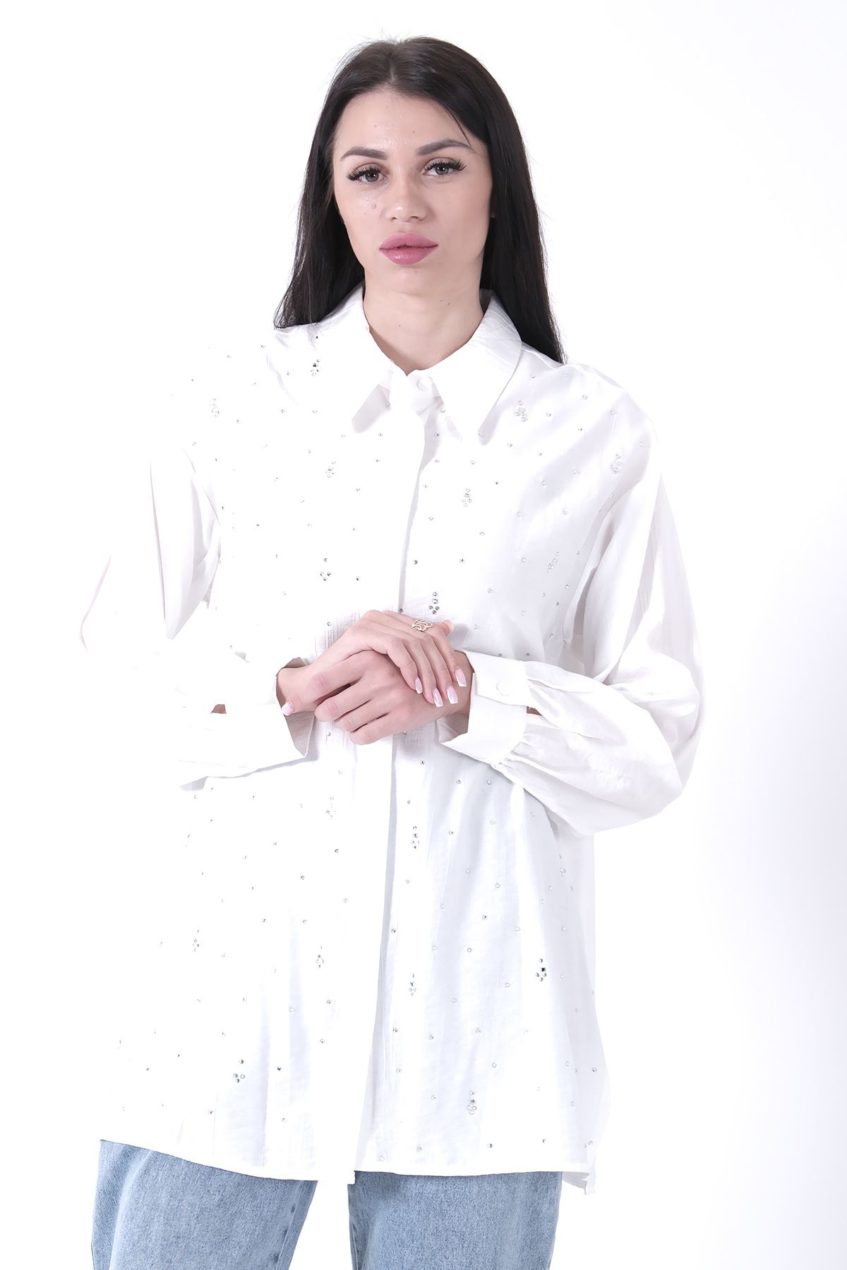 Feminist-Tunic Model with Hidden Buttons by Stone Detail 44510646 3