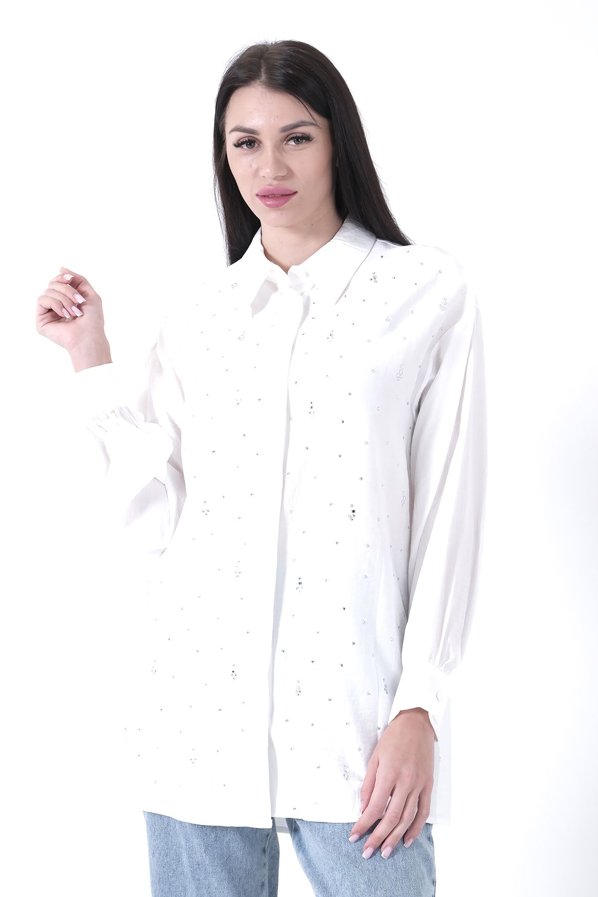 Feminist-Tunic Model with Hidden Buttons by Stone Detail 44510646 2