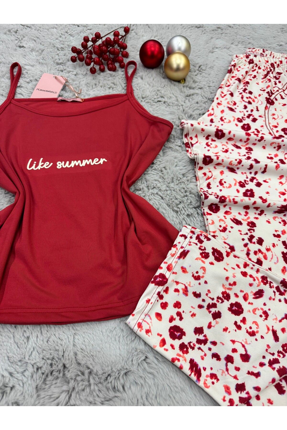 pijamaworld-Comfy Marla Pajama Set with Ip Straps and Six Long Soft Fabric 2