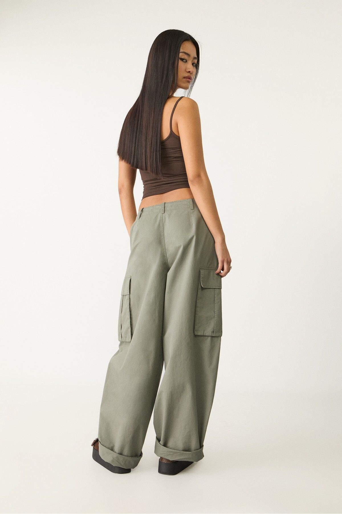 Stradivarius-Parachute cargo trousers 3