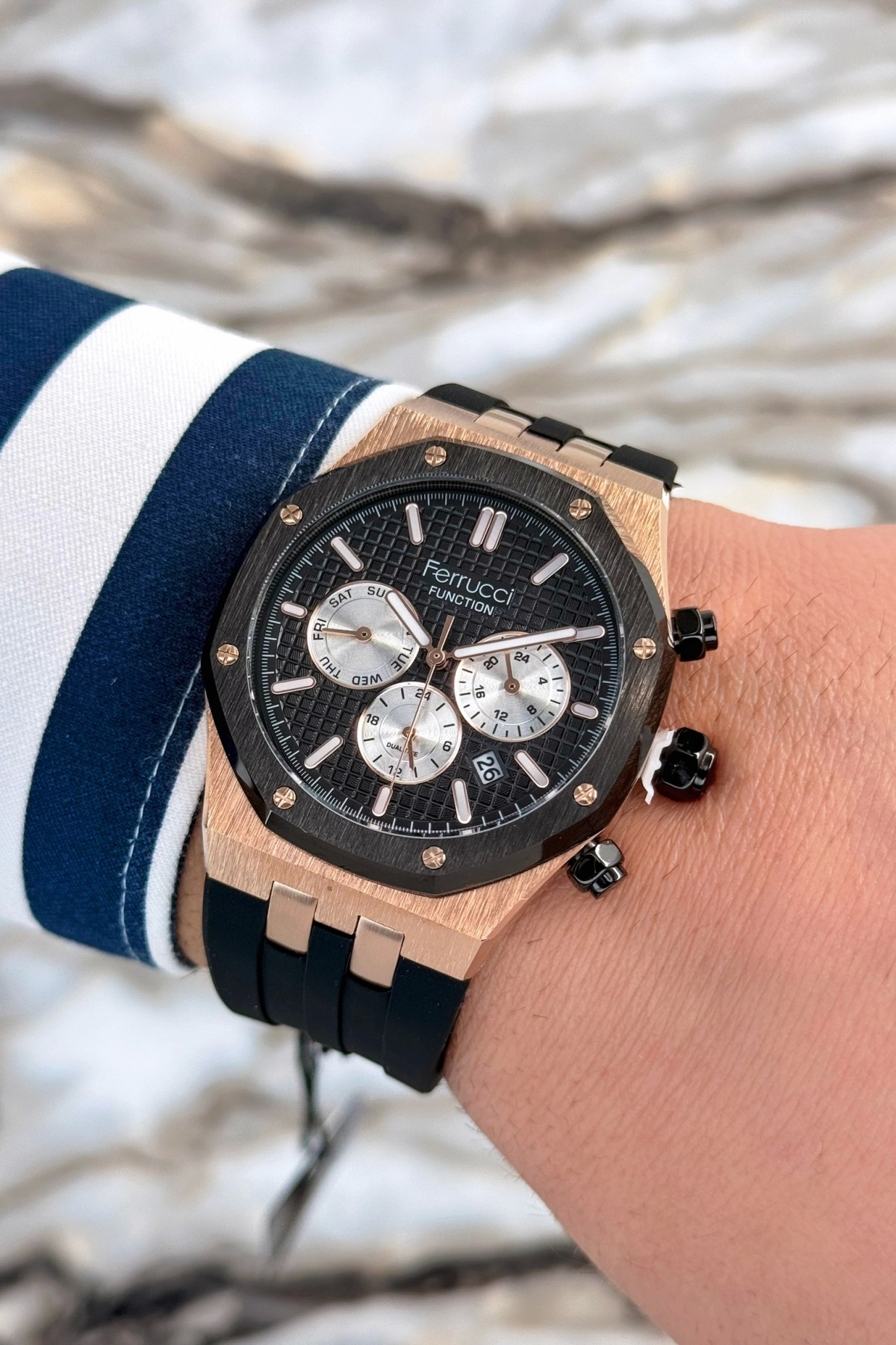 ساعت مچی مردانه با بند و قاب فولادی، سیم‌کشی سیلیکونی آبی، مدل Zmfer077