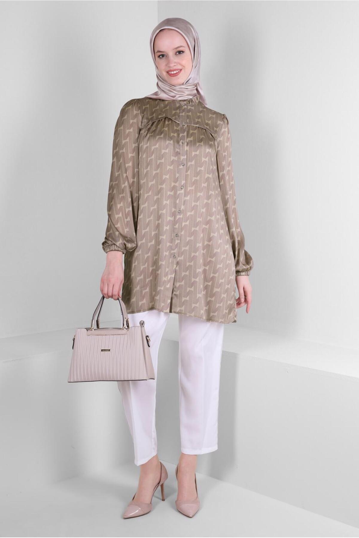 آلوینا پیراهن طرحدار چیندار با جزئیات، کد ۴۳۶۵۱ آلوینا پیراهن طرحدار چیندار با جزئیات، کد ۴۳۶۵۱