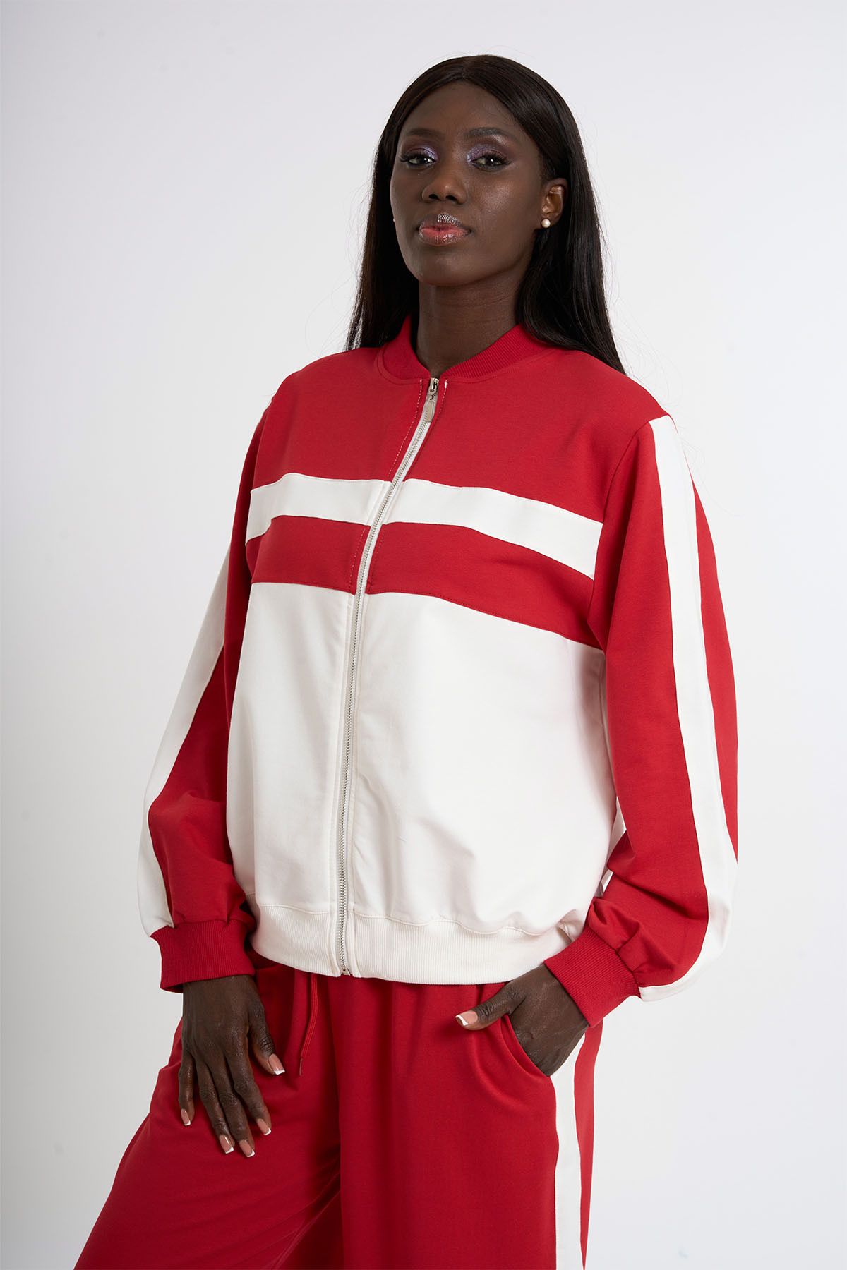 HANIQA-Stripe Detailed Tracksuit Set 6