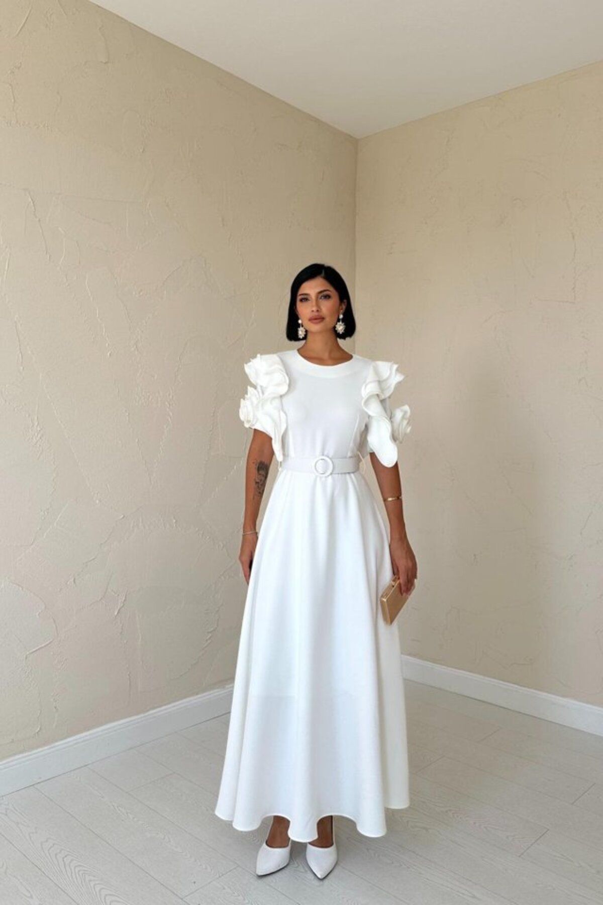MRA Fashion Beyaz Kolları Volanlı Kemerli Elbise