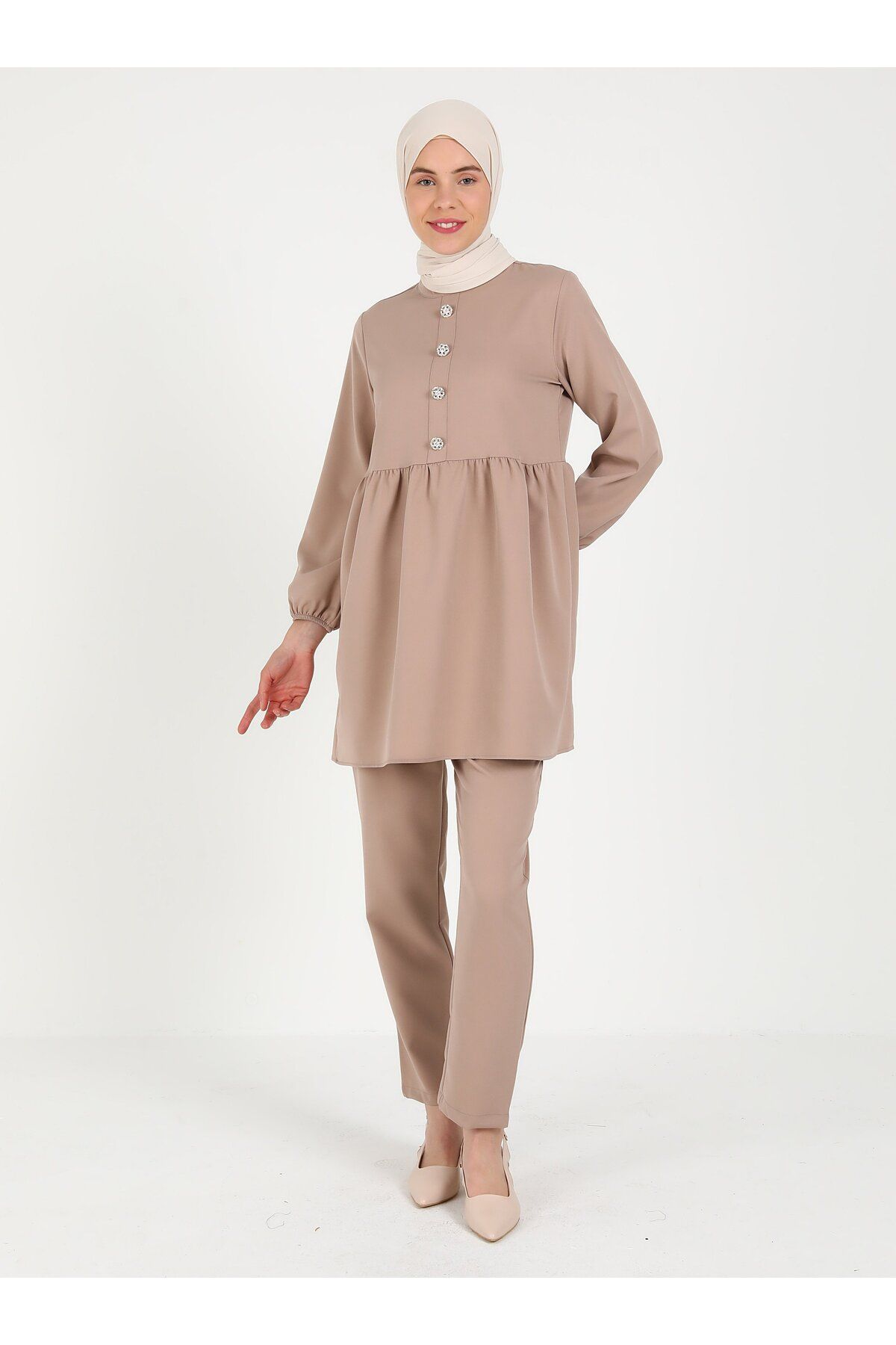 Tavin-Mink and Ceiling Suit Set 6