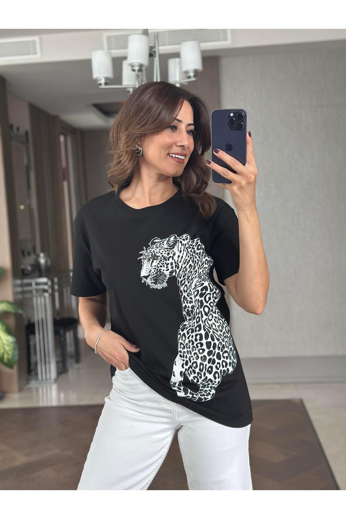 Forlady Butik Siyah Kaplan Taş Baskılı Bisiklet Yaka Kadın T-Shirt