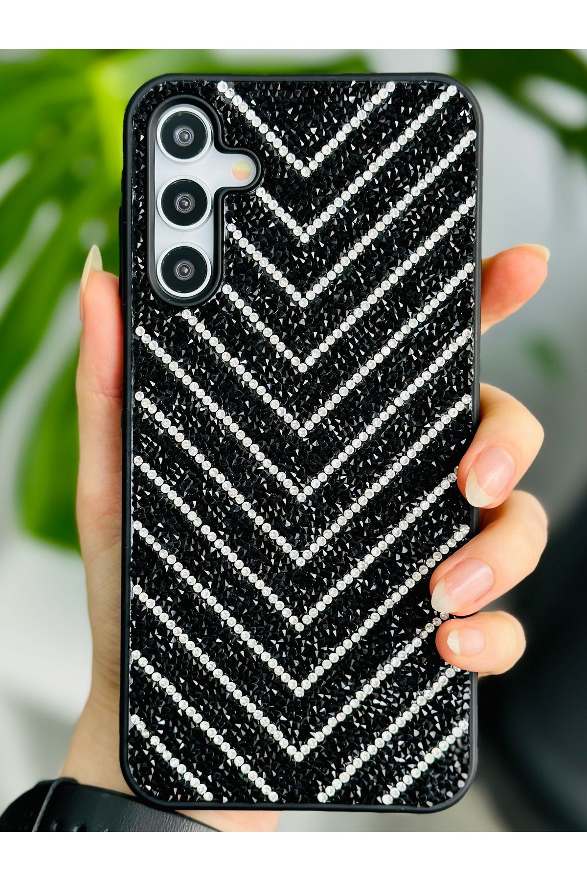 Go Aksesuar-جراب من السيليكون المتوافق مع هاتف Galaxy A25 بتصميم ماسي مرصع بأحجار الراين اللامعة 2