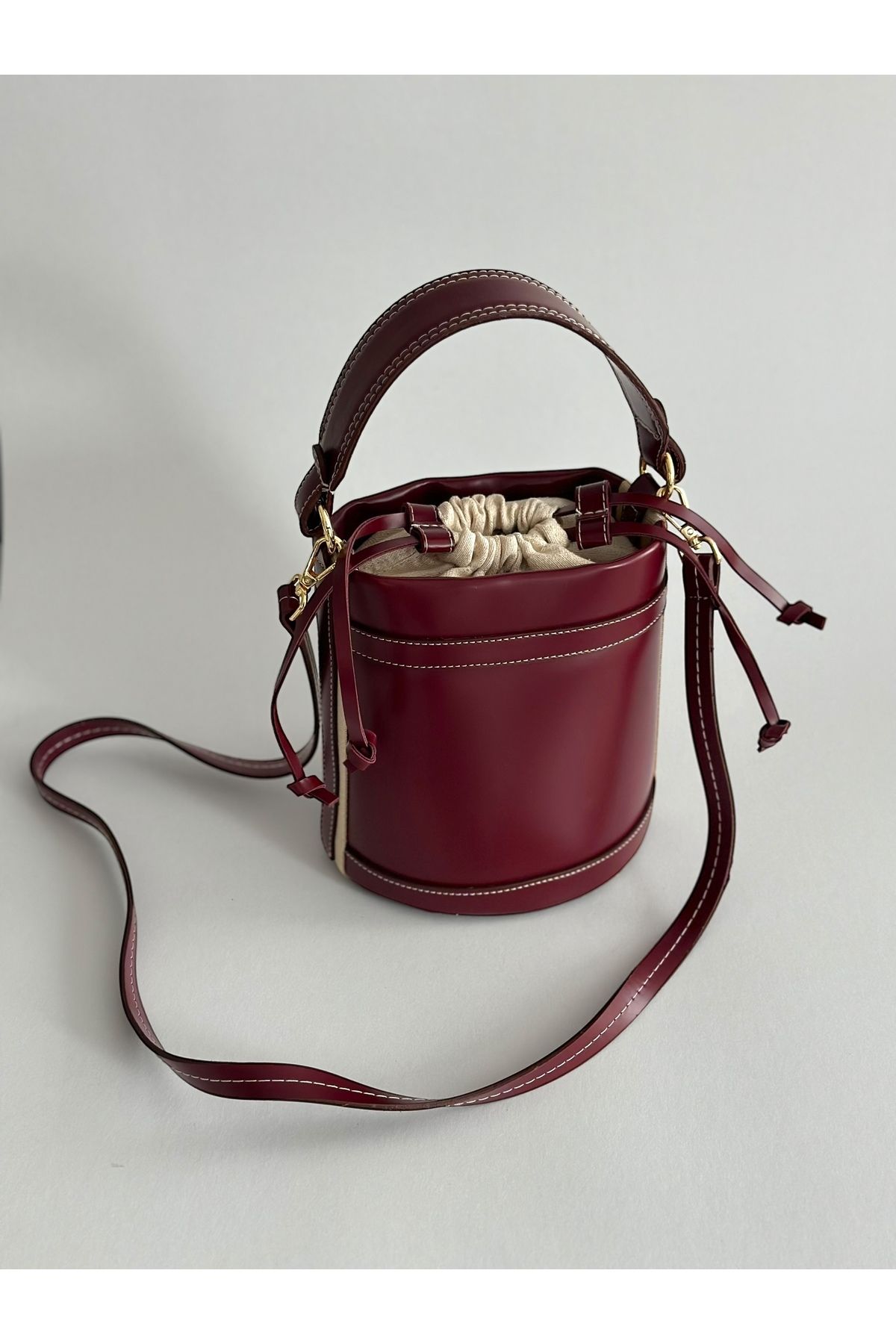 Boutiquehaki-Garmen Drawstring Detailed Bucket Hand and Shoulder Bag 3