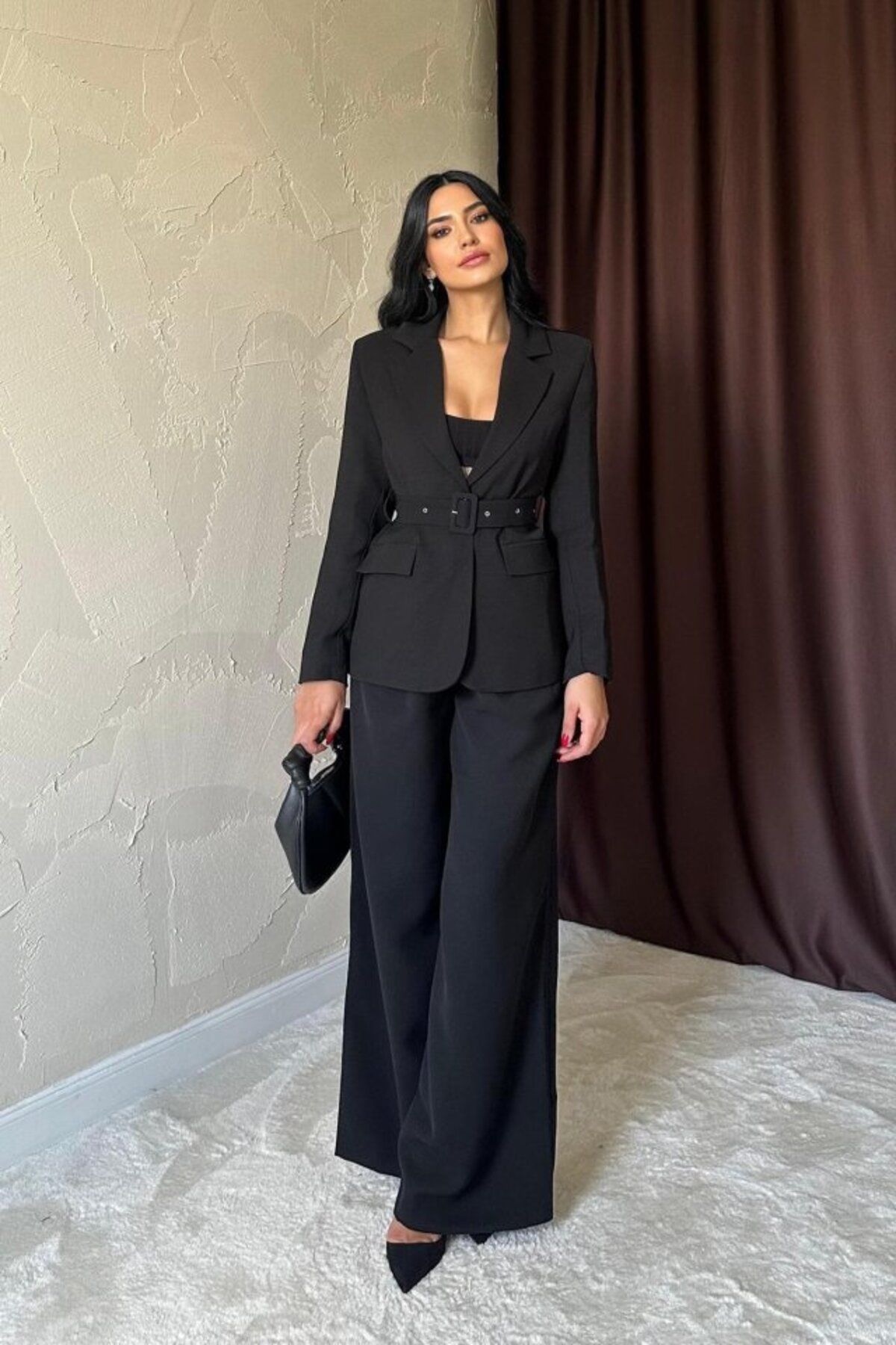 velmorafashion Siyah Cep Kapaklı Ve Kemerli Ceket