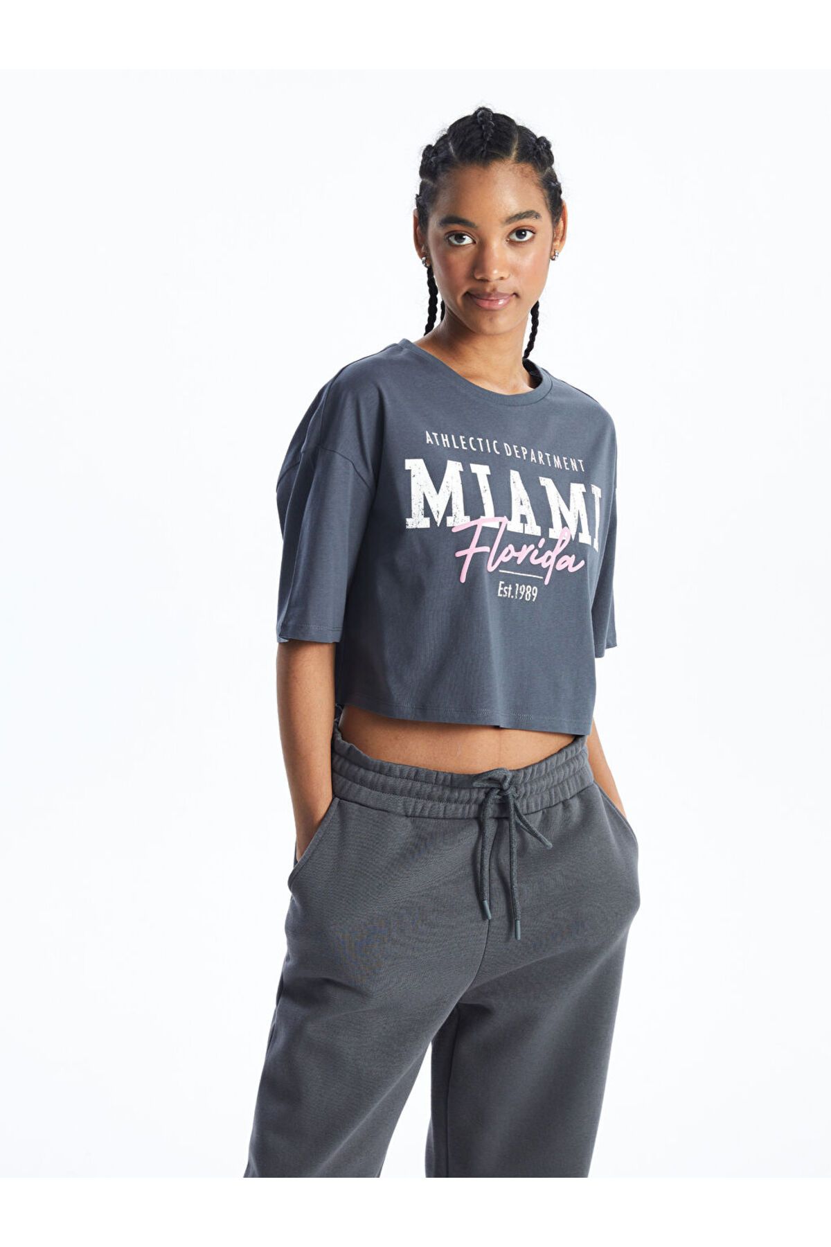 LC Waikiki Yeni Sezon Bisiklet Yaka Baskili Kisa Kollu Oversize Kadin Crop - S4JL61Z8