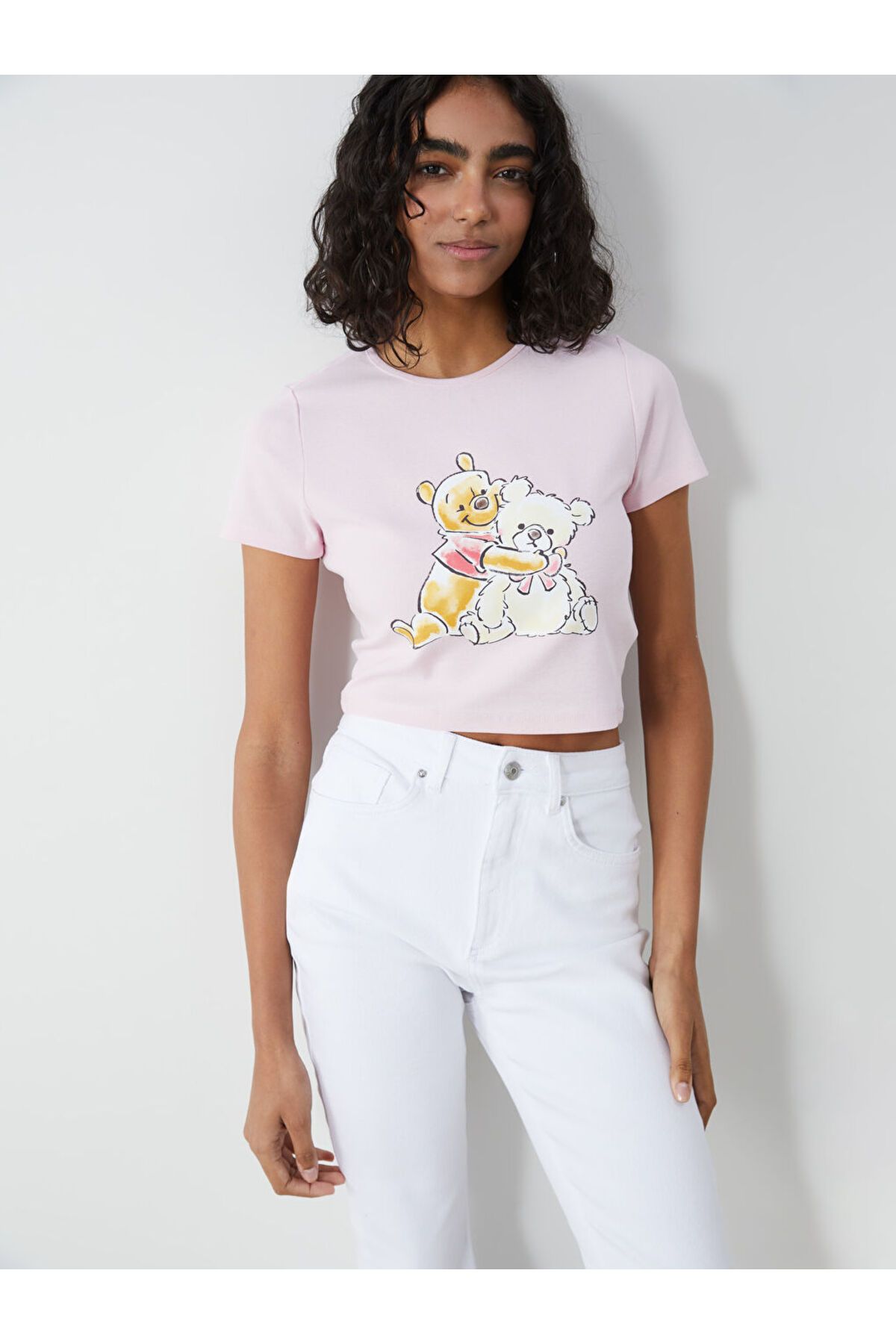 LC Waikiki LCW Bisiklet Yaka Winnie the Pooh Baskılı Kadın Crop