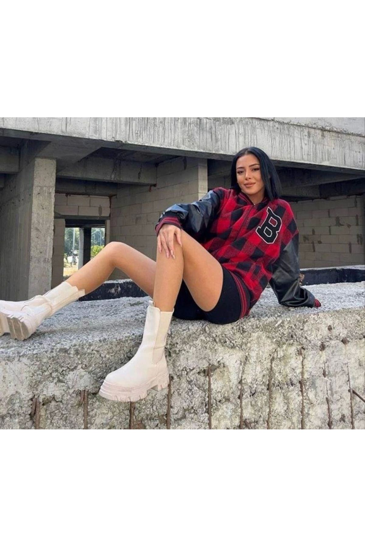 Pink Stil Kadın Pötikare Desen Nakışlı Kolej Ceket - Kırmızı