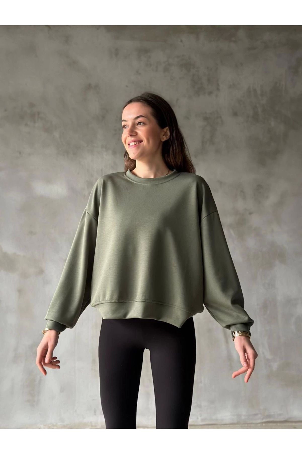 Pink Stil Osy Modal Yumuşak dokulu Kumaş Bisiklet Yaka Oversize Sweatshirt - Haki Pink Stil