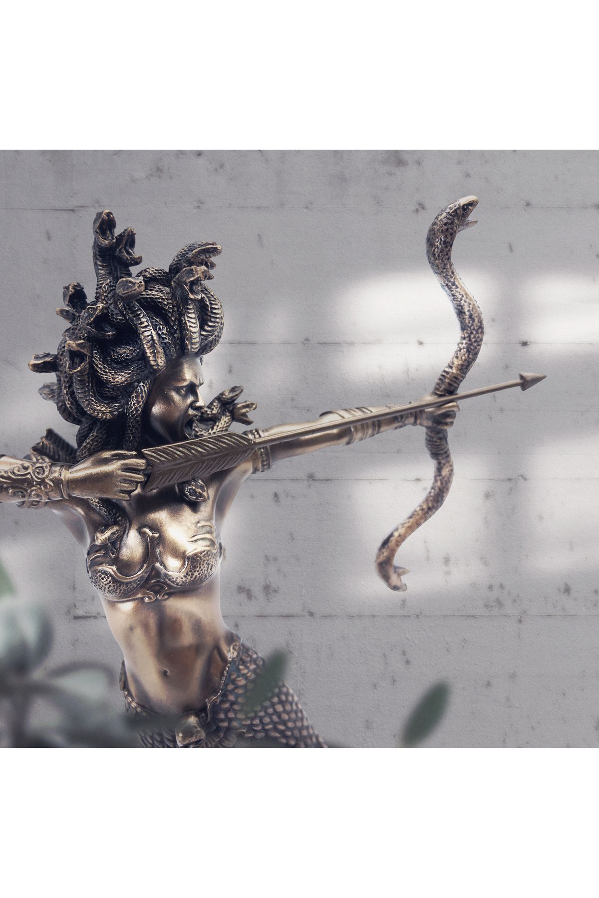 teknotrust Veronese Medusa Figürü, Bronz El Boyaması, Mitolojik Heykel 15,5x9x23 cm