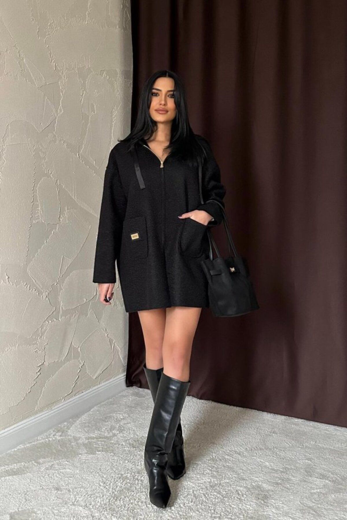 velmorafashion Siyah Armalı Kapşonlu Peluş Ceket