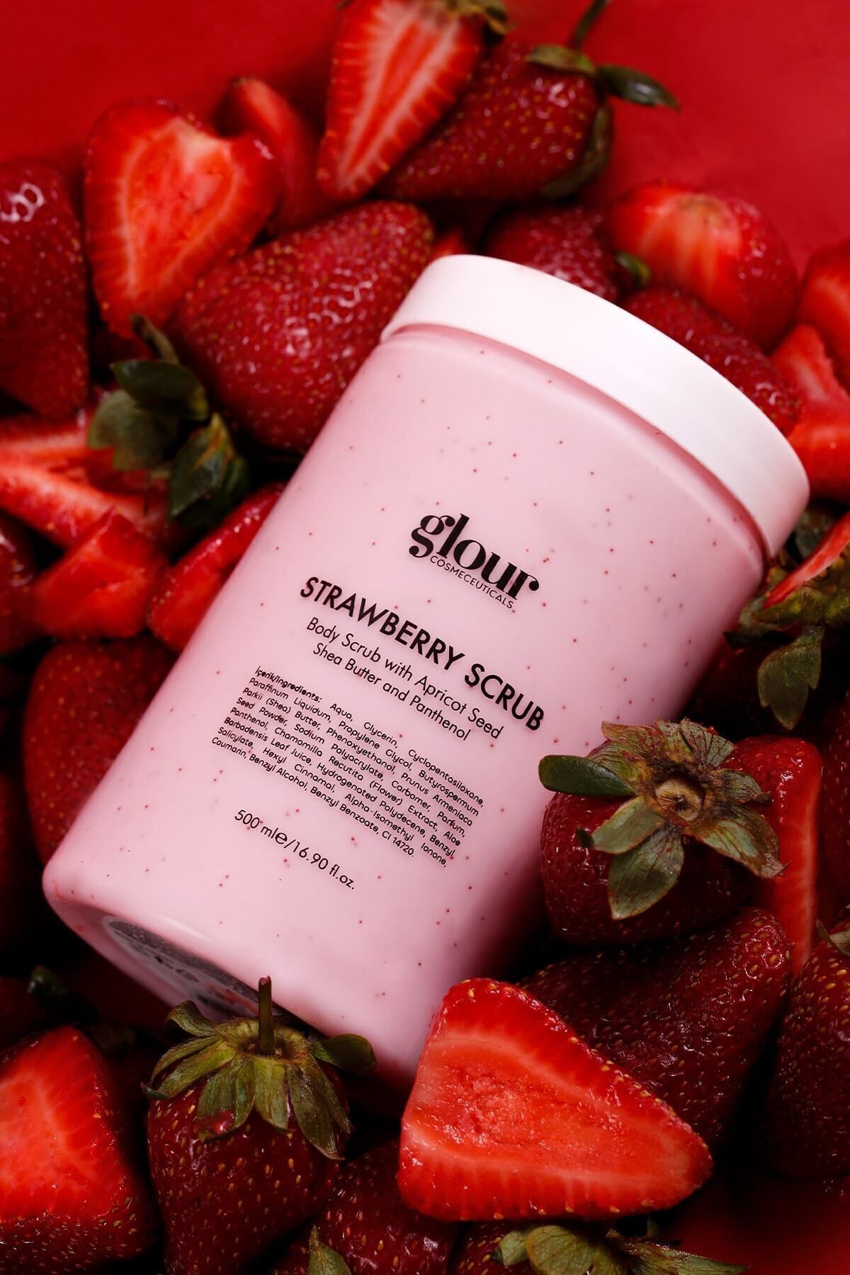 GLOUR-500 ml Strawberry Scrub with Strawberry Extract - Revitalizing and Moisturizing Cellulite and Submerged Remover 2