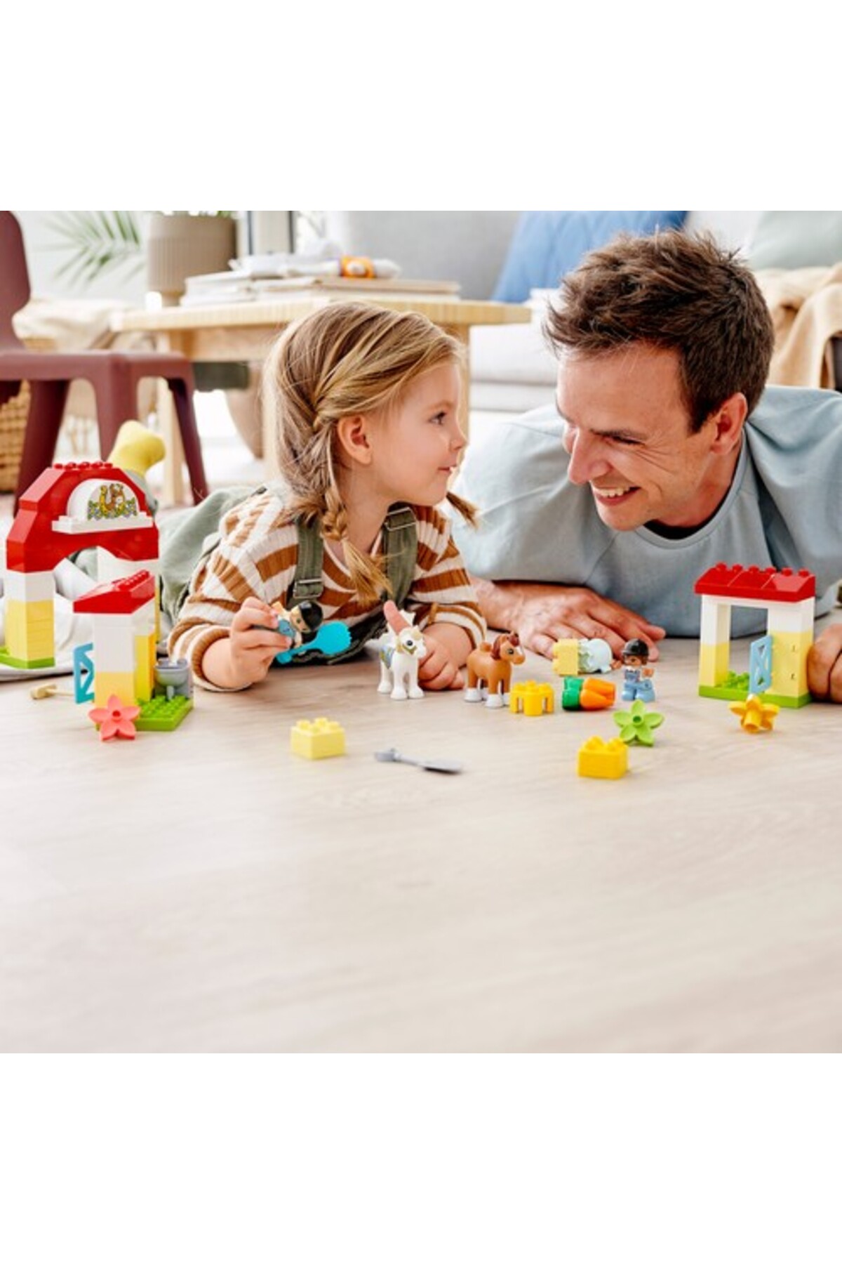 LEGO Duplo 10951 Horse Stable and Pony Care fotoğrafı 7 (önizleme)