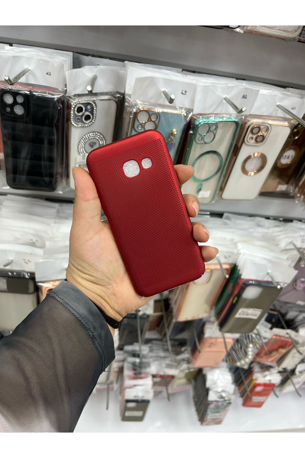 TECNOTREND GALAXY A3 2017 DELİKLİ SERT KAPAK
