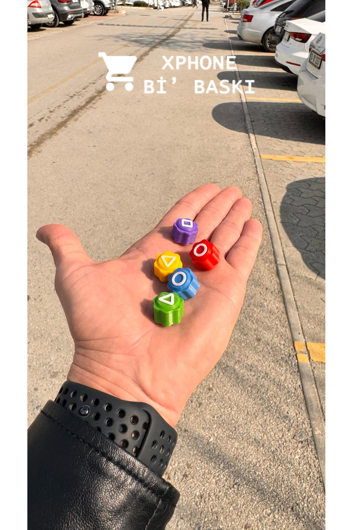 Squid Game | 5 Taş Oyun Seti Oyuncu 456 Anahtarlık (AĞIRLAŞTIRILMIŞ METAL BİLYELİ) fotoğrafı 4 (önizleme)