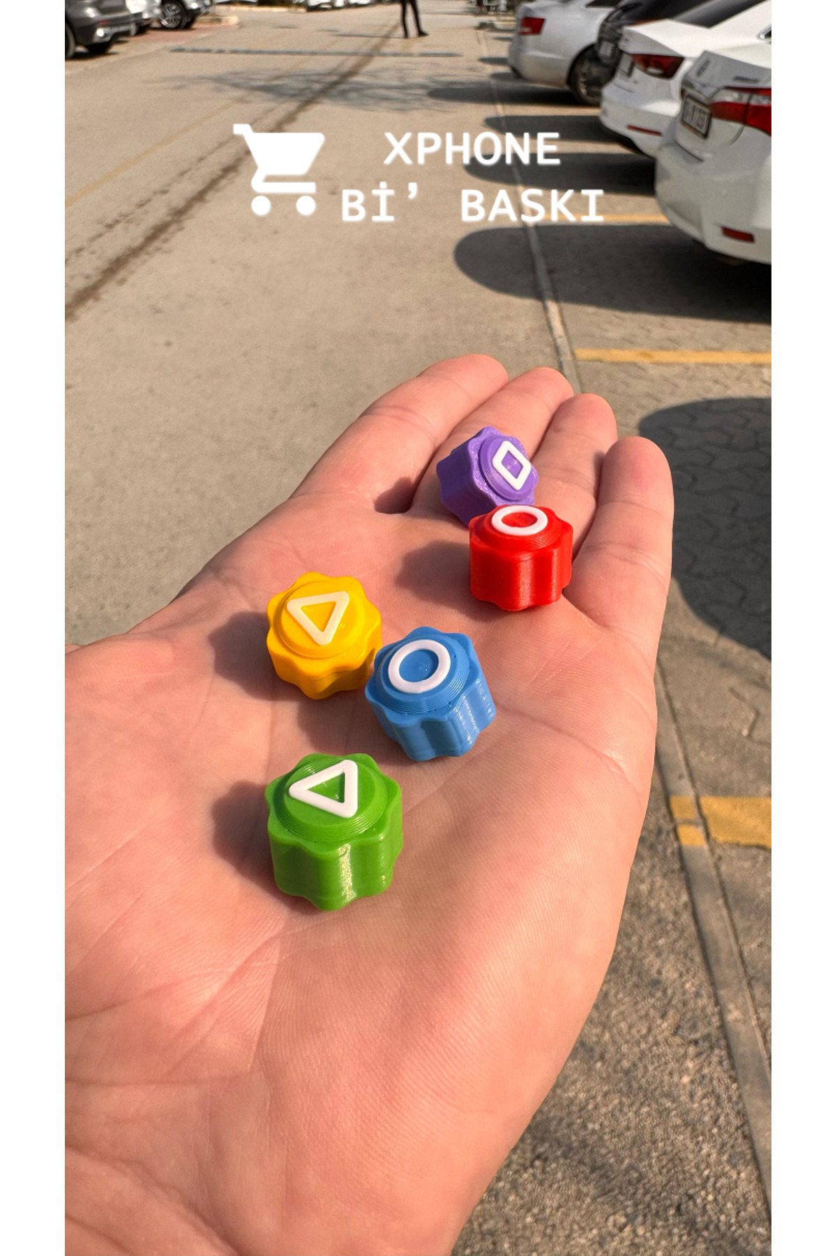 Squid Game | 5 Taş Oyun Seti Oyuncu 456 Anahtarlık (AĞIRLAŞTIRILMIŞ METAL BİLYELİ) fotoğrafı 6 (önizleme)