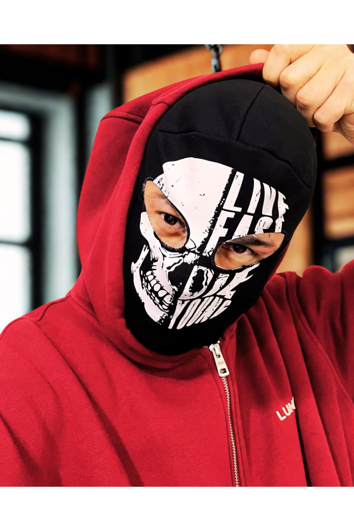 dutton Ghost Maskesi Live Fast Die Young Buff Balaklava
