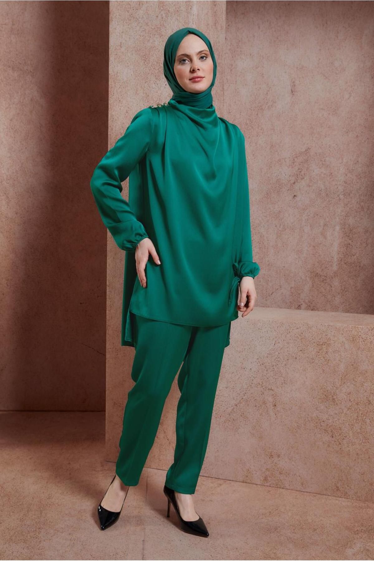 کت و شلوار ساتن بافته 30429 Alvina