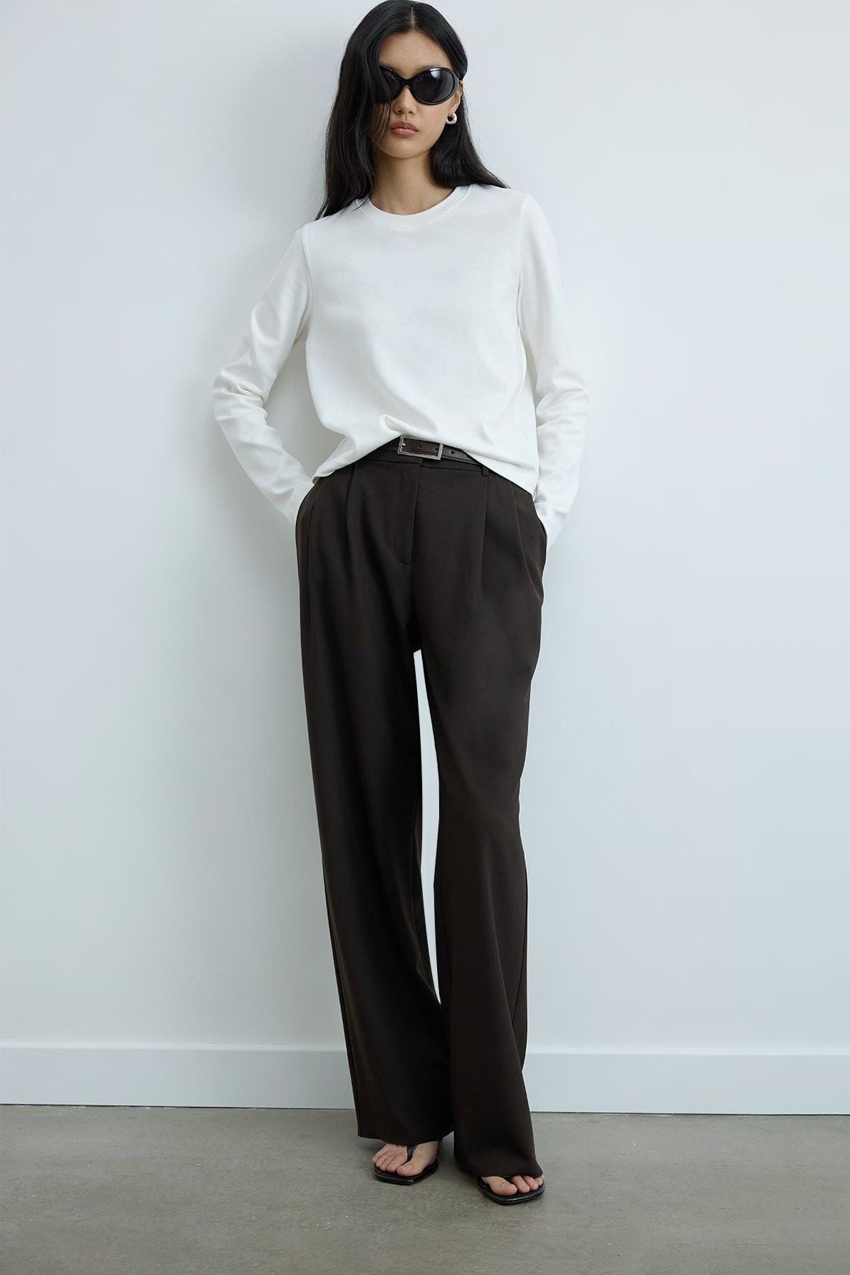 Suud Collection-Ecru Rumi Basic Long Sleeve T-Shirt 6