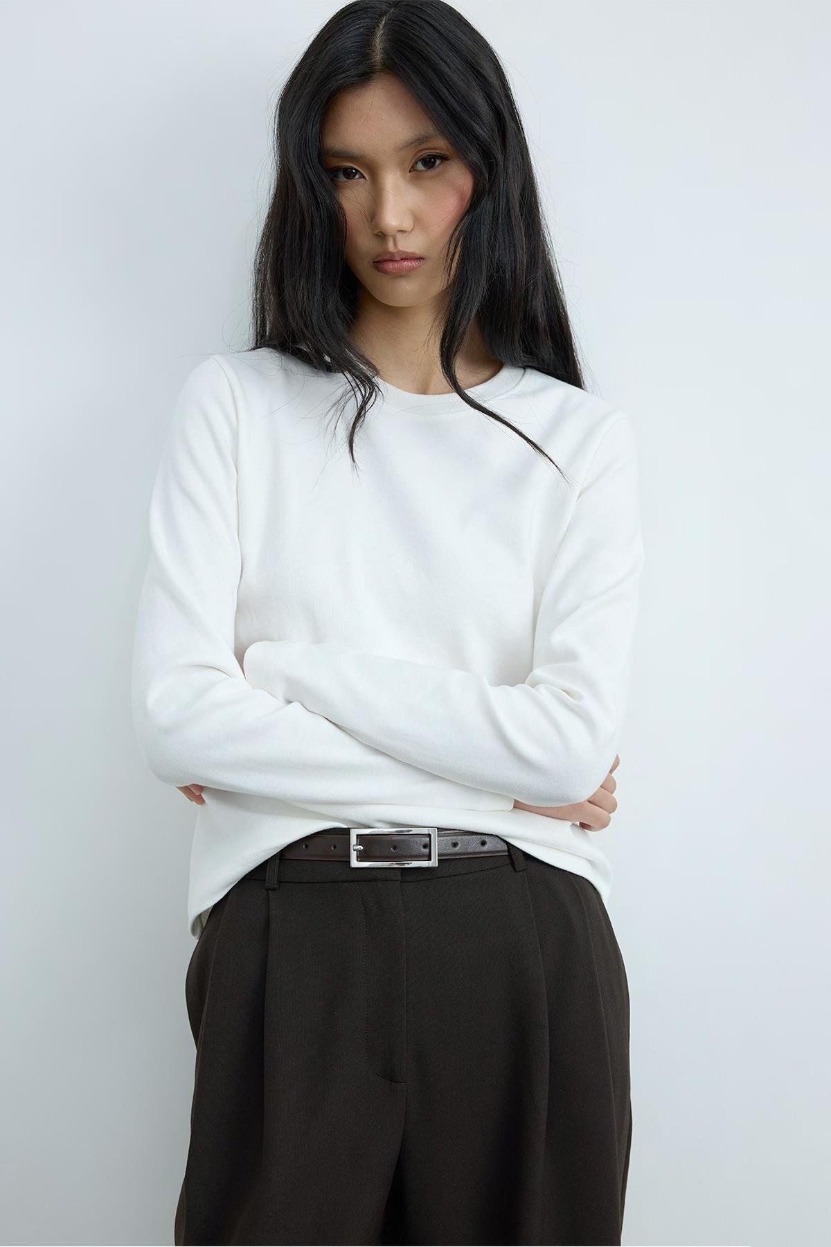Suud Collection-Ecru Rumi Basic Long Sleeve T-Shirt 5