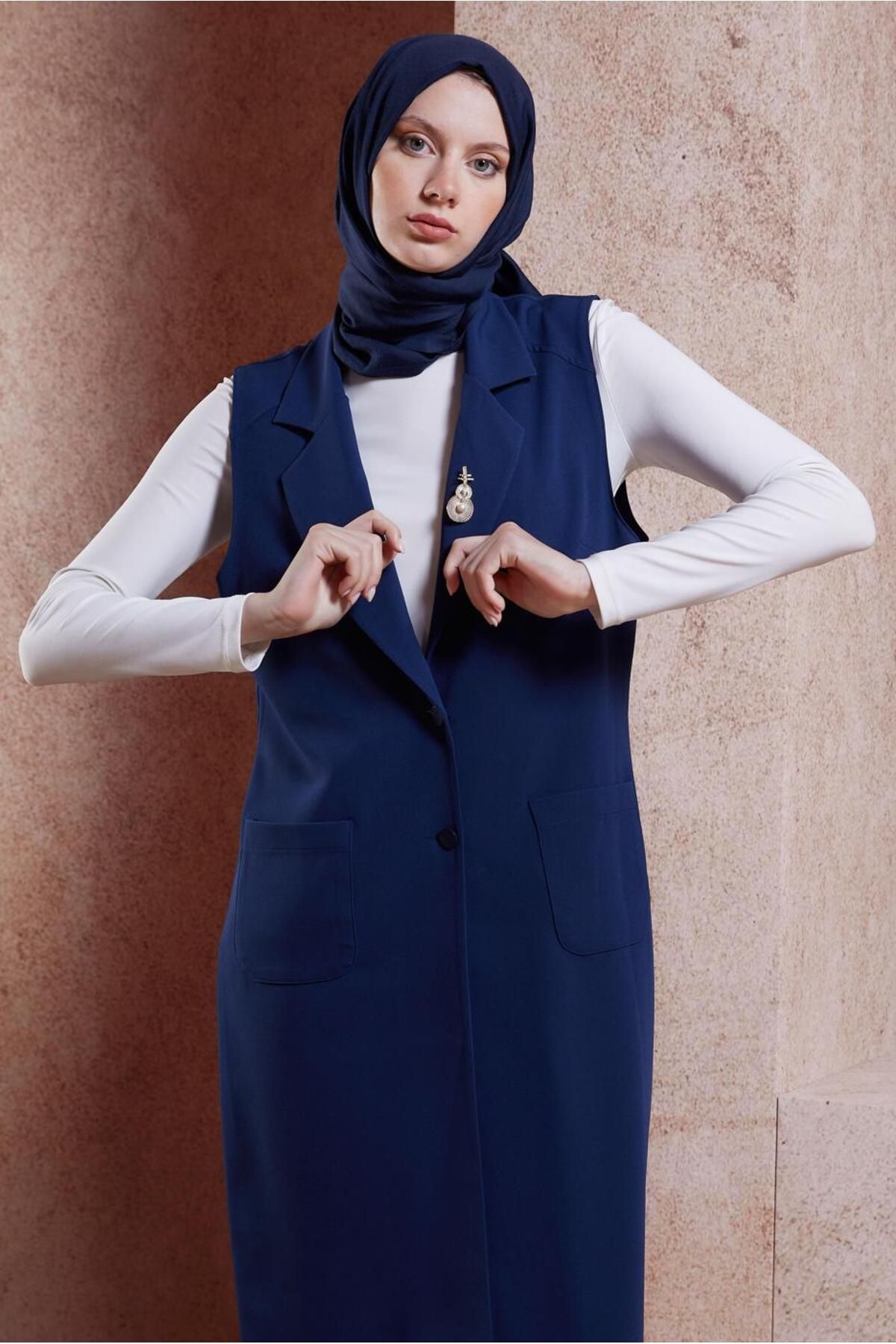 جلیقه مشروح سنجاق 44658 Alvina