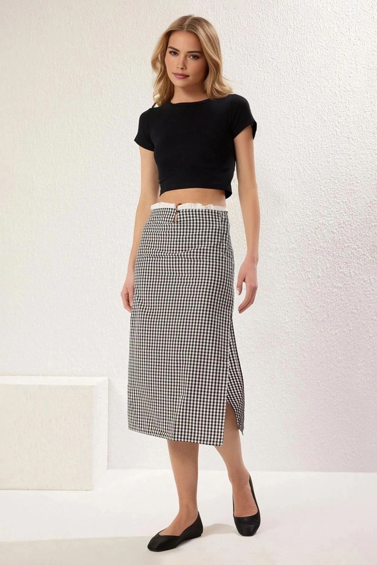 Trendyol Collection-Fish Shape Midi Skirt - Multicolor with Buttons at Waist and Ruffle Detail Twoss25Et00096 1