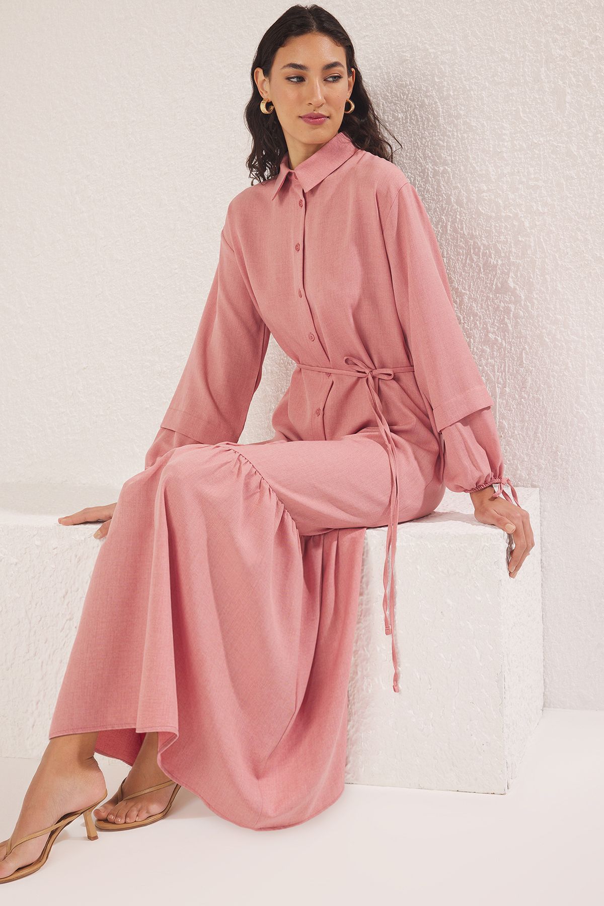 Trendyol Modest Dusty Rose csipke részletes vászon megjelenésű szőtt ruha TCTSS25EB00111